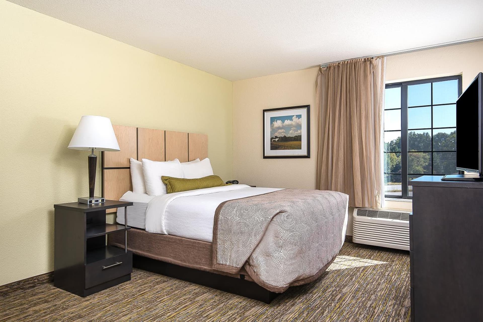Candlewood Suites Bloomington by IHG gallery photo in Bloomington, IN — image 16