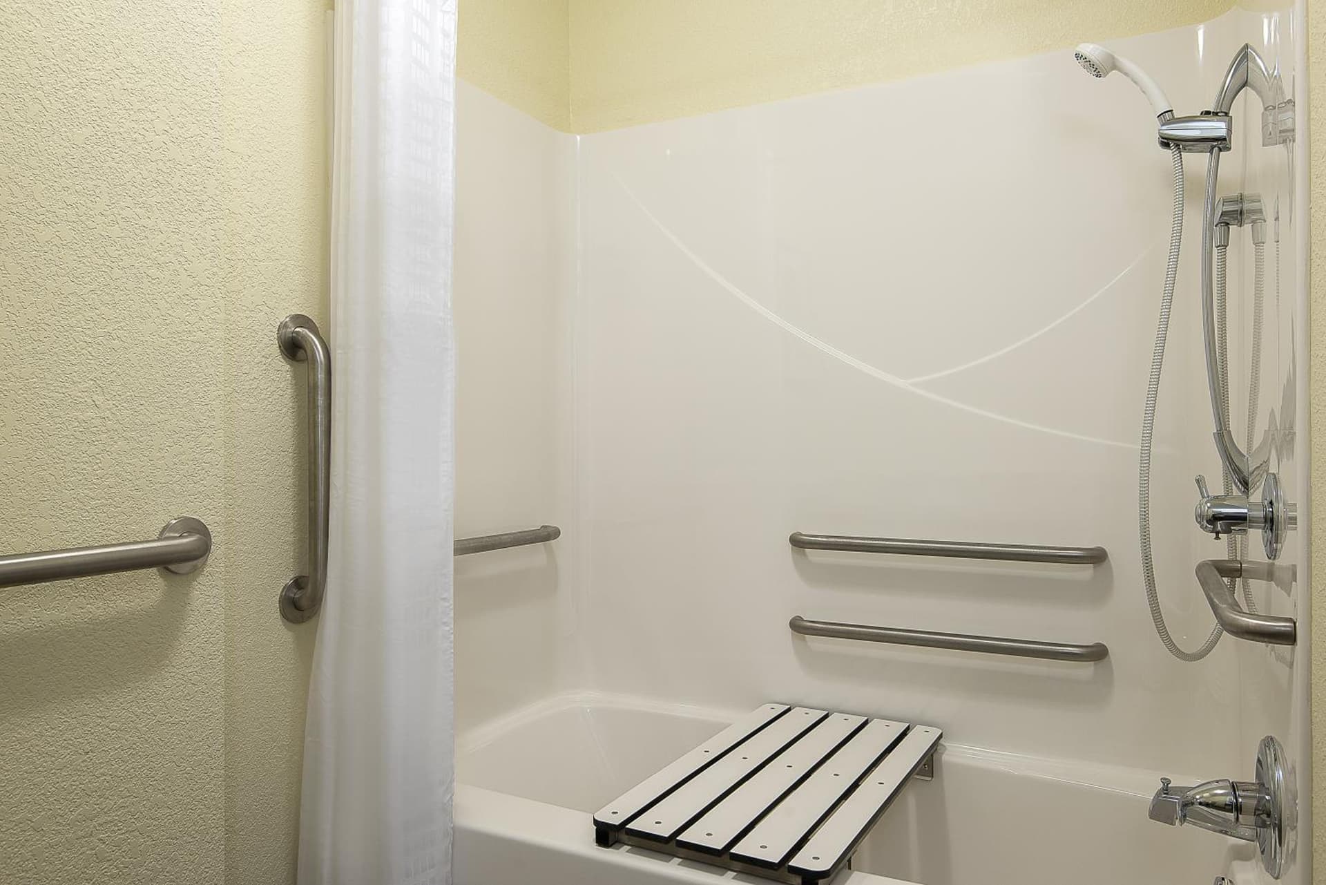 Candlewood Suites Bloomington by IHG gallery photo in Bloomington, IN — image 22