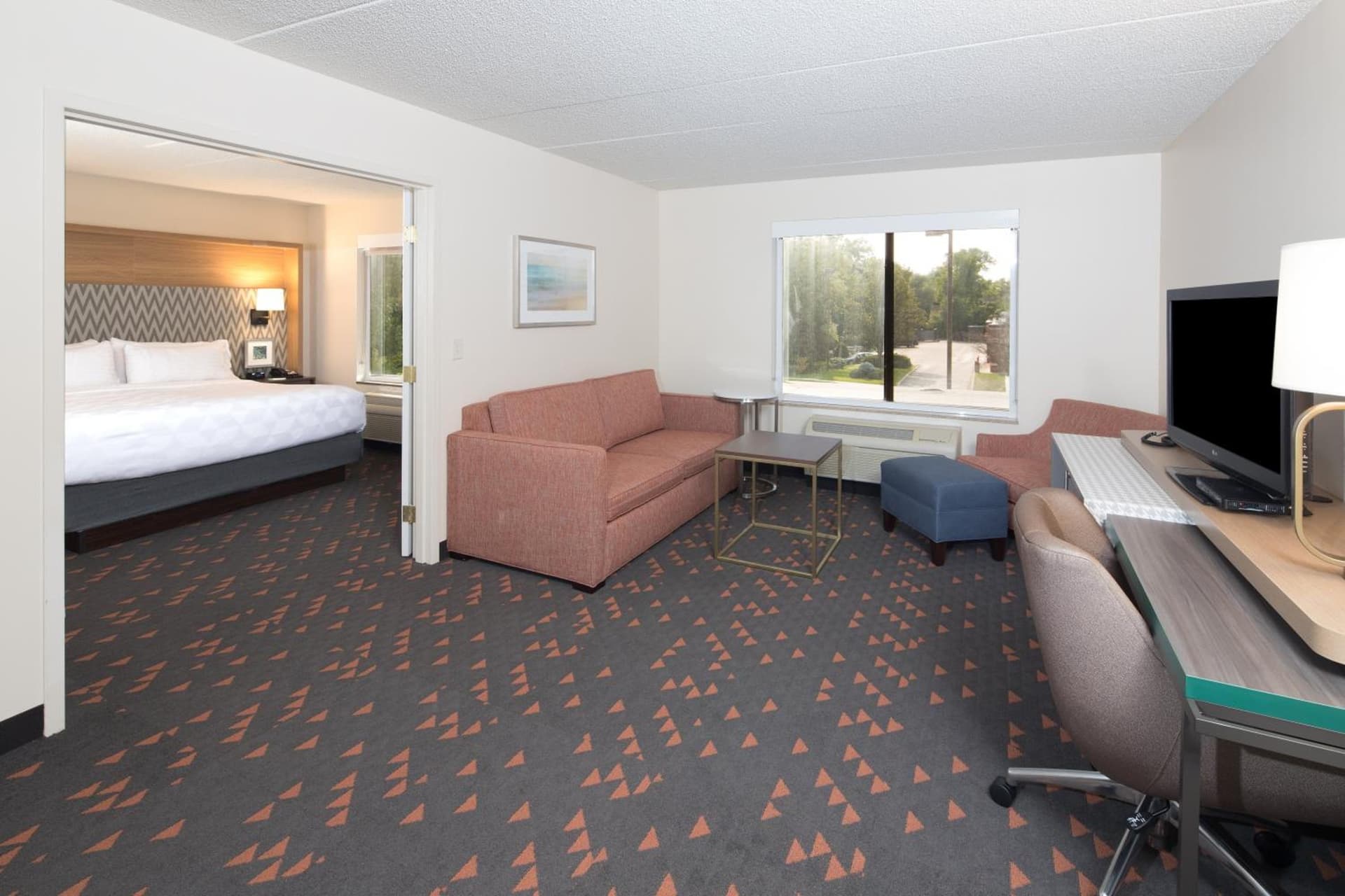 Holiday Inn Hotel & Suites Ann Arbor University of Michigan Area by IHG interior in Ann Arbor, MI — gallery photo 2