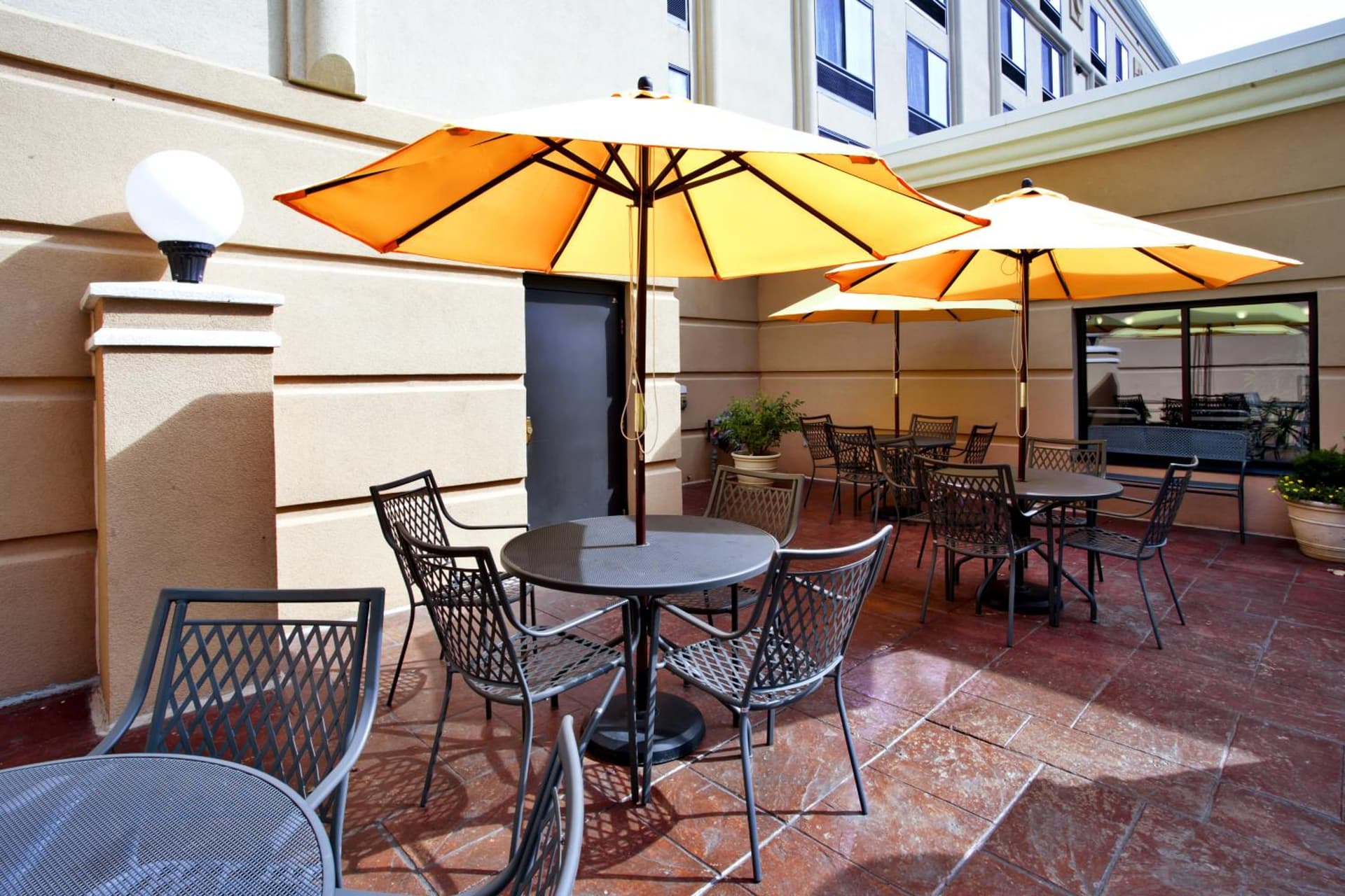 Holiday Inn Hotel & Suites Ann Arbor University of Michigan Area by IHG gallery photo in Ann Arbor, MI — image 31