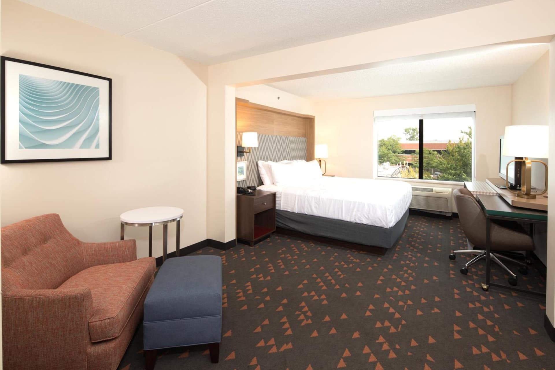 Holiday Inn Hotel & Suites Ann Arbor University of Michigan Area by IHG gallery photo in Ann Arbor, MI — image 7