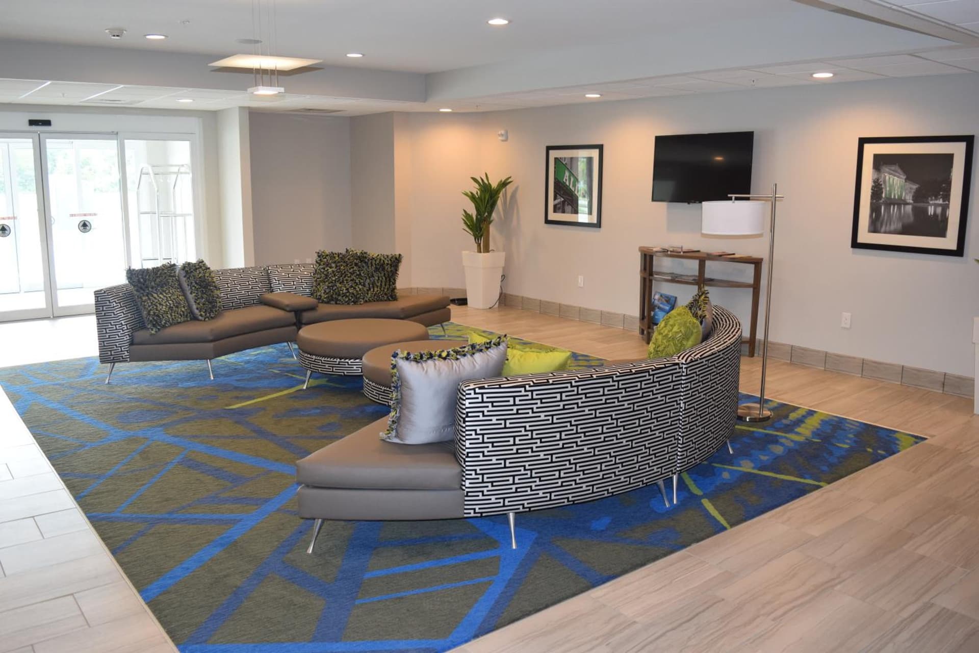Candlewood Suites - Nashville Metro Center by IHG property views in Nashville, TN — gallery photo 3