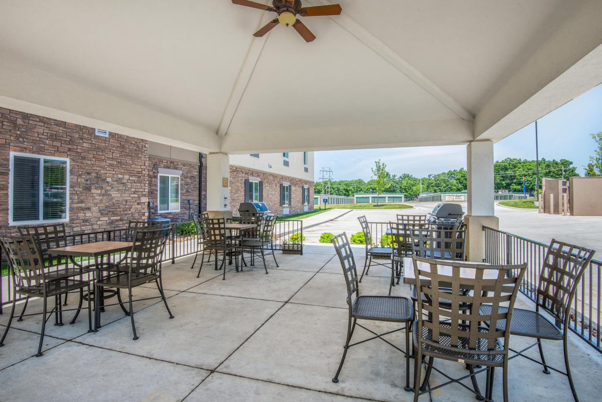 Candlewood Suites Columbia Hwy 63 & I-70 by IHG property views in Columbia, MO — gallery photo 3