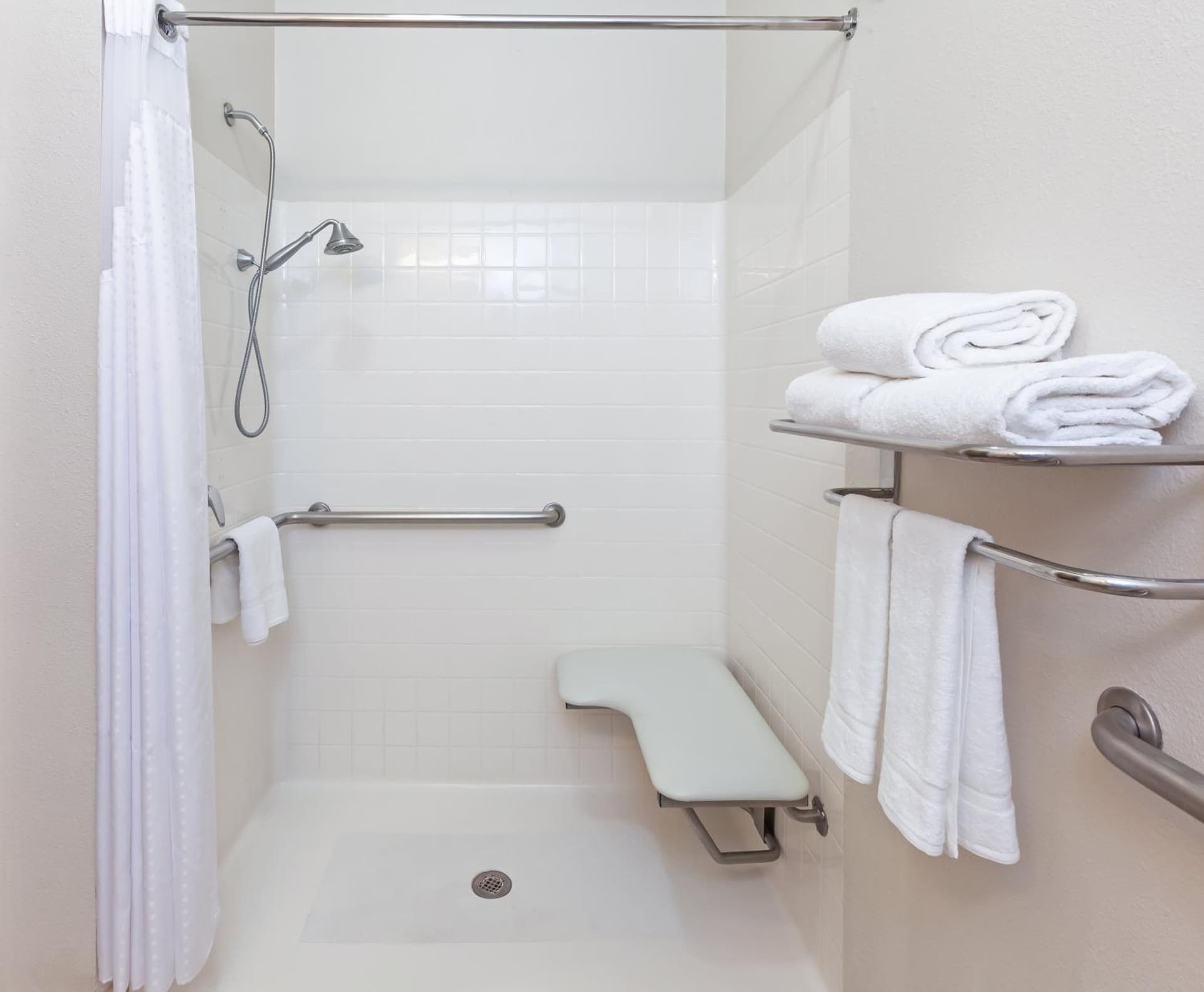 Holiday Inn Express & Suites - Pharr by IHG gallery photo in Pharr, TX — image 14