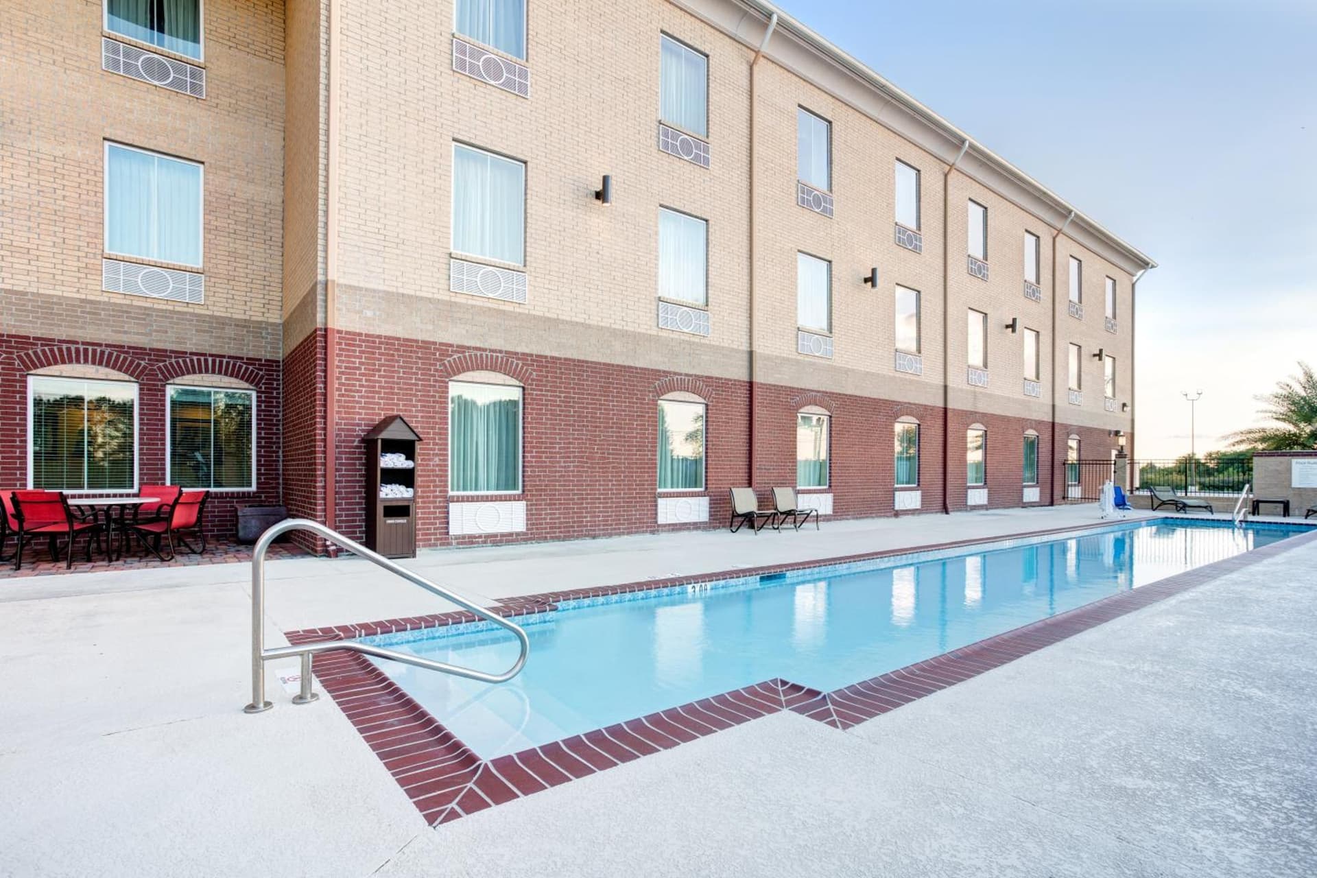 Holiday Inn Express & Suites Raceland - Highway 90 by IHG gallery photo in Raceland, LA — image 28