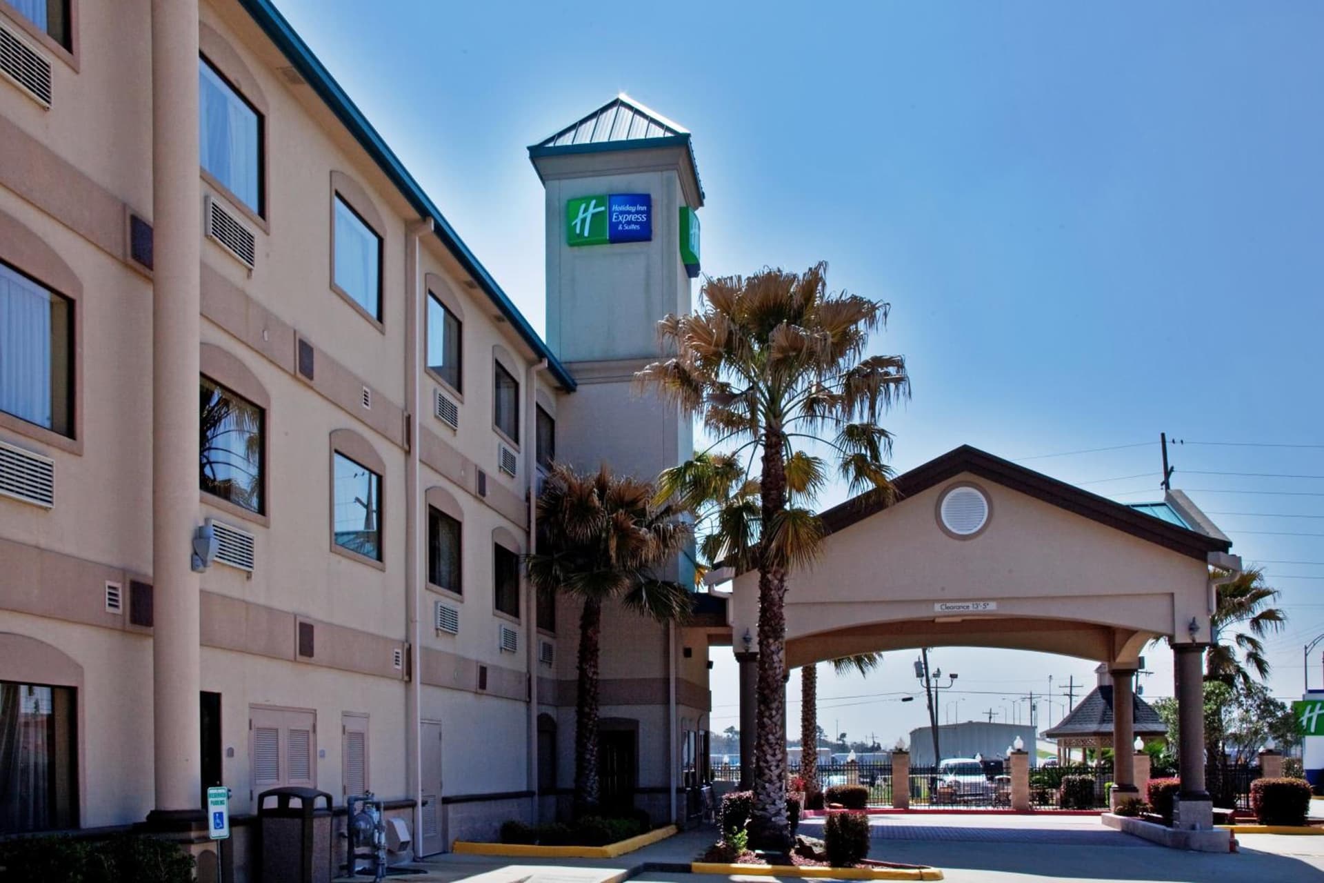 Holiday Inn Express Hotel and Suites Lake Charles by IHG gallery photo in Lake Charles, LA — image 11