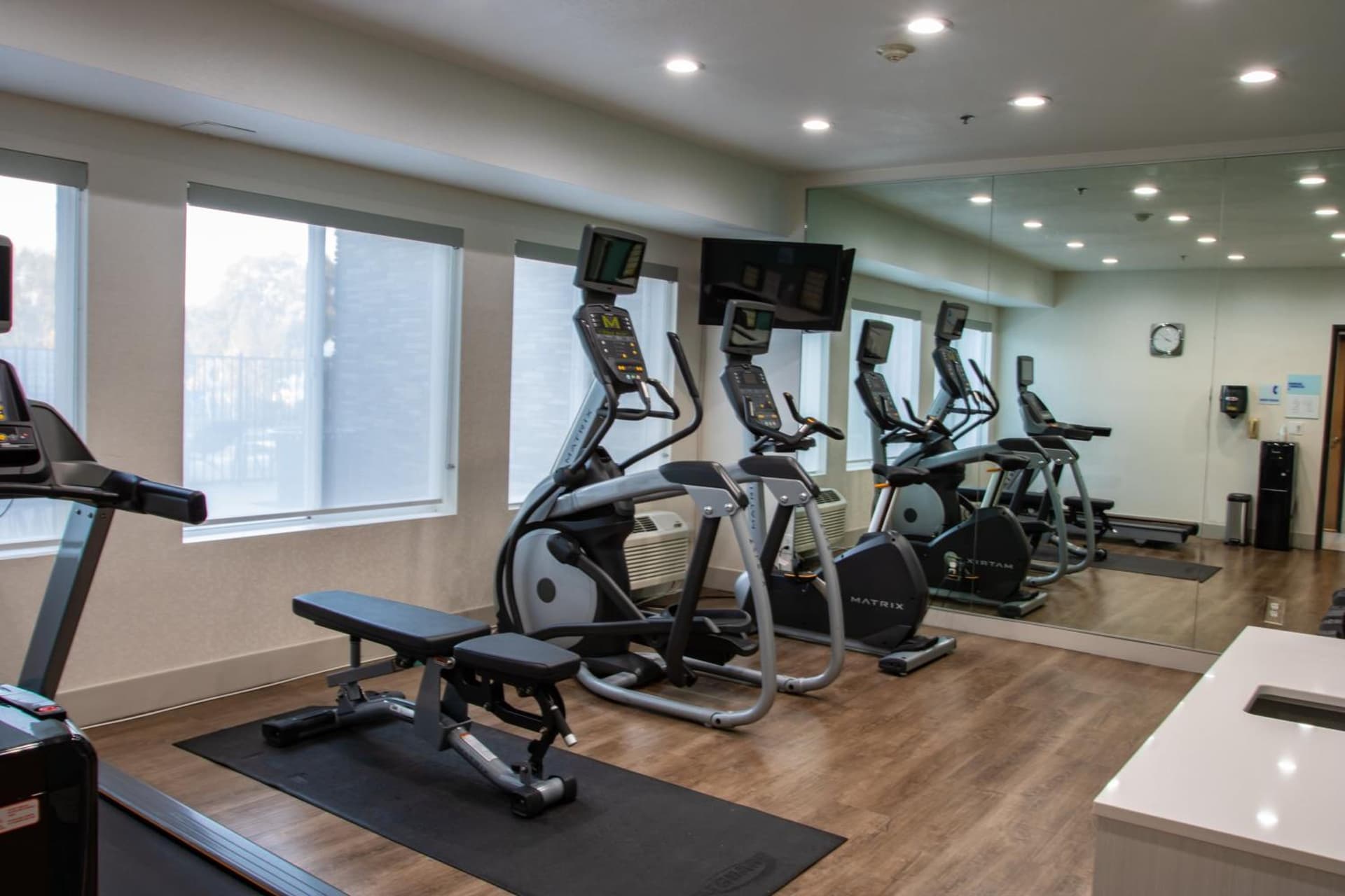 Holiday Inn Express Hotel & Suites Roseville - Galleria Area by IHG gallery photo in Roseville, CA — image 86