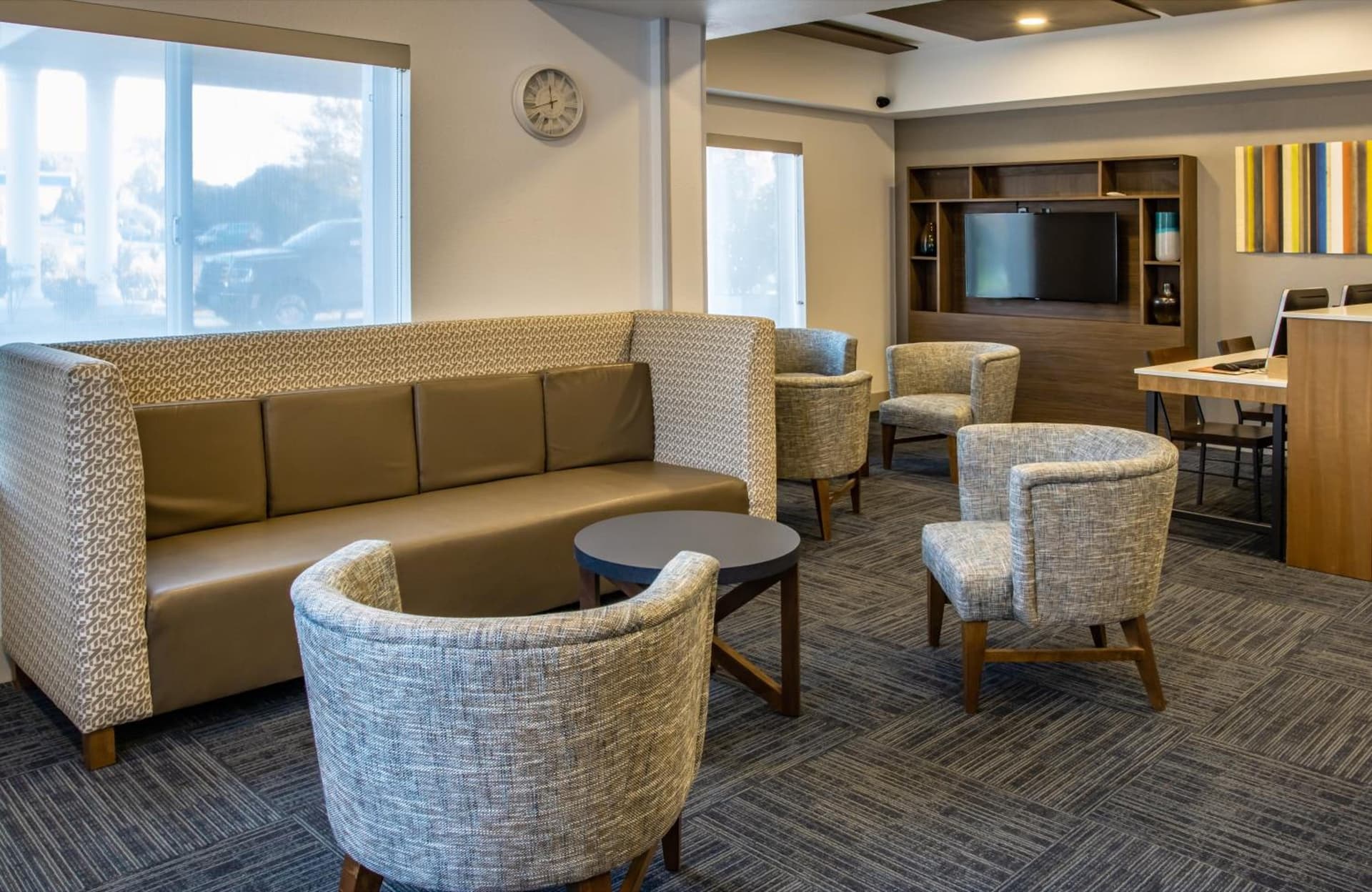 Holiday Inn Express Hotel & Suites Roseville - Galleria Area by IHG gallery photo in Roseville, CA — image 107