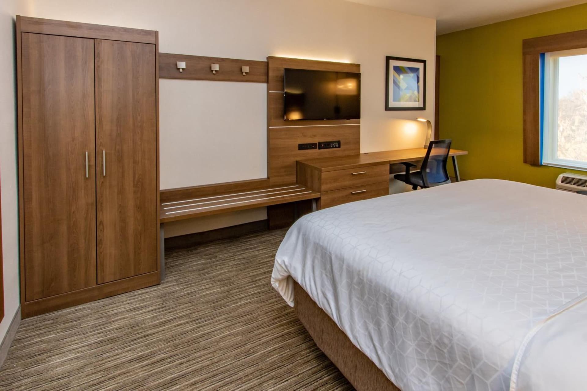 Holiday Inn Express Hotel & Suites Roseville - Galleria Area by IHG gallery photo in Roseville, CA — image 24