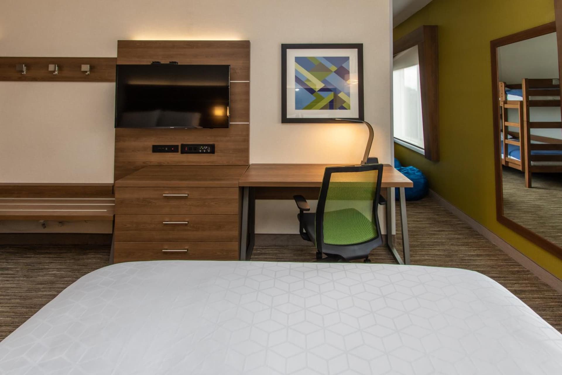 Holiday Inn Express Hotel & Suites Roseville - Galleria Area by IHG gallery photo in Roseville, CA — image 117