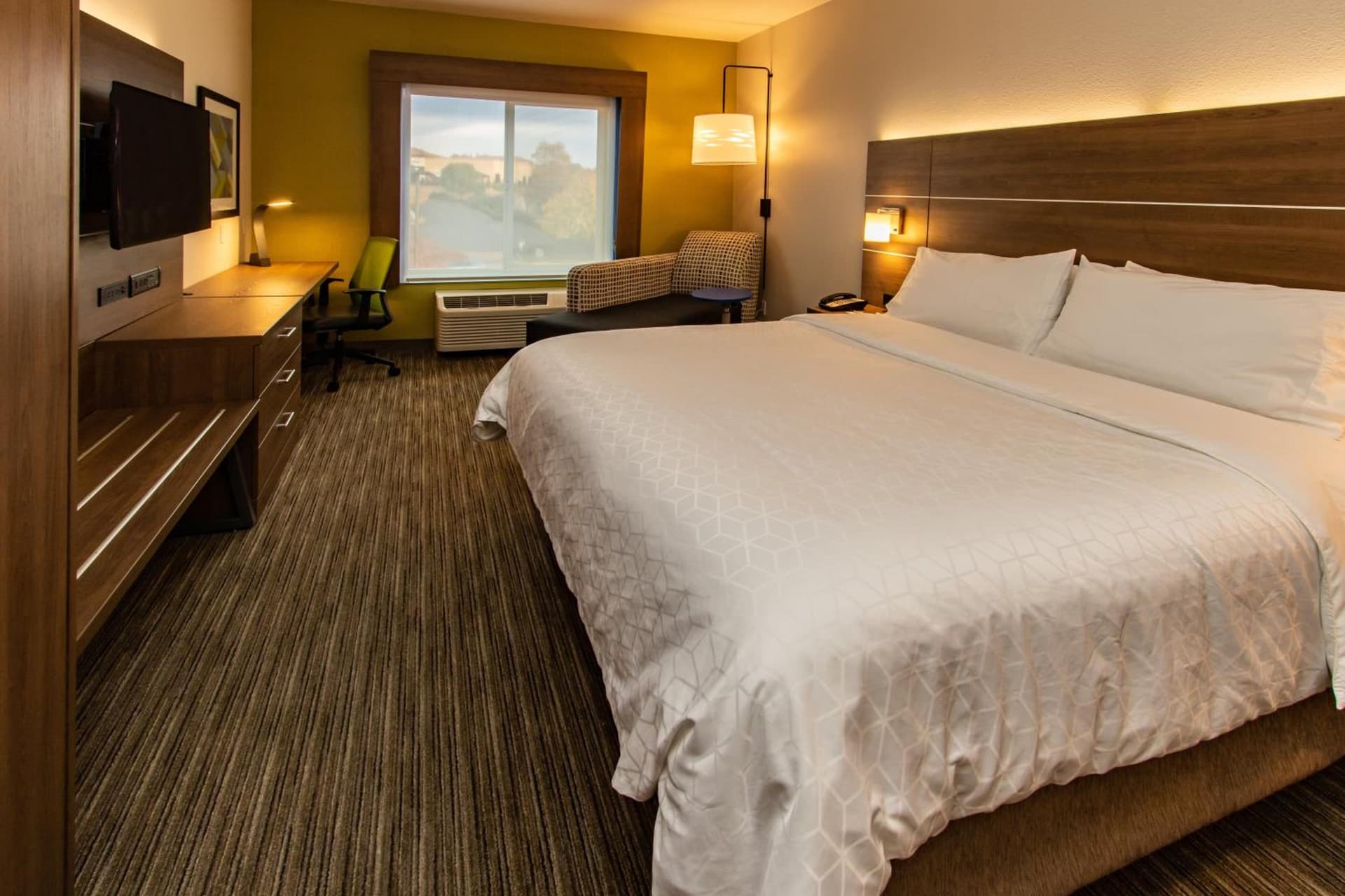 Holiday Inn Express Hotel & Suites Roseville - Galleria Area by IHG gallery photo in Roseville, CA — image 6