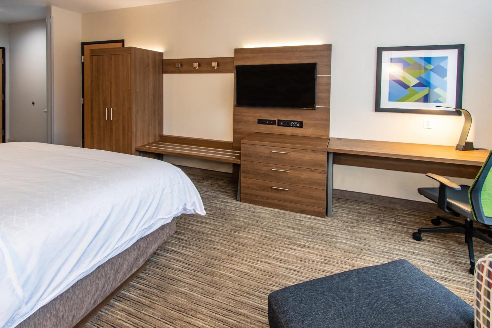 Holiday Inn Express Hotel & Suites Roseville - Galleria Area by IHG gallery photo in Roseville, CA — image 122