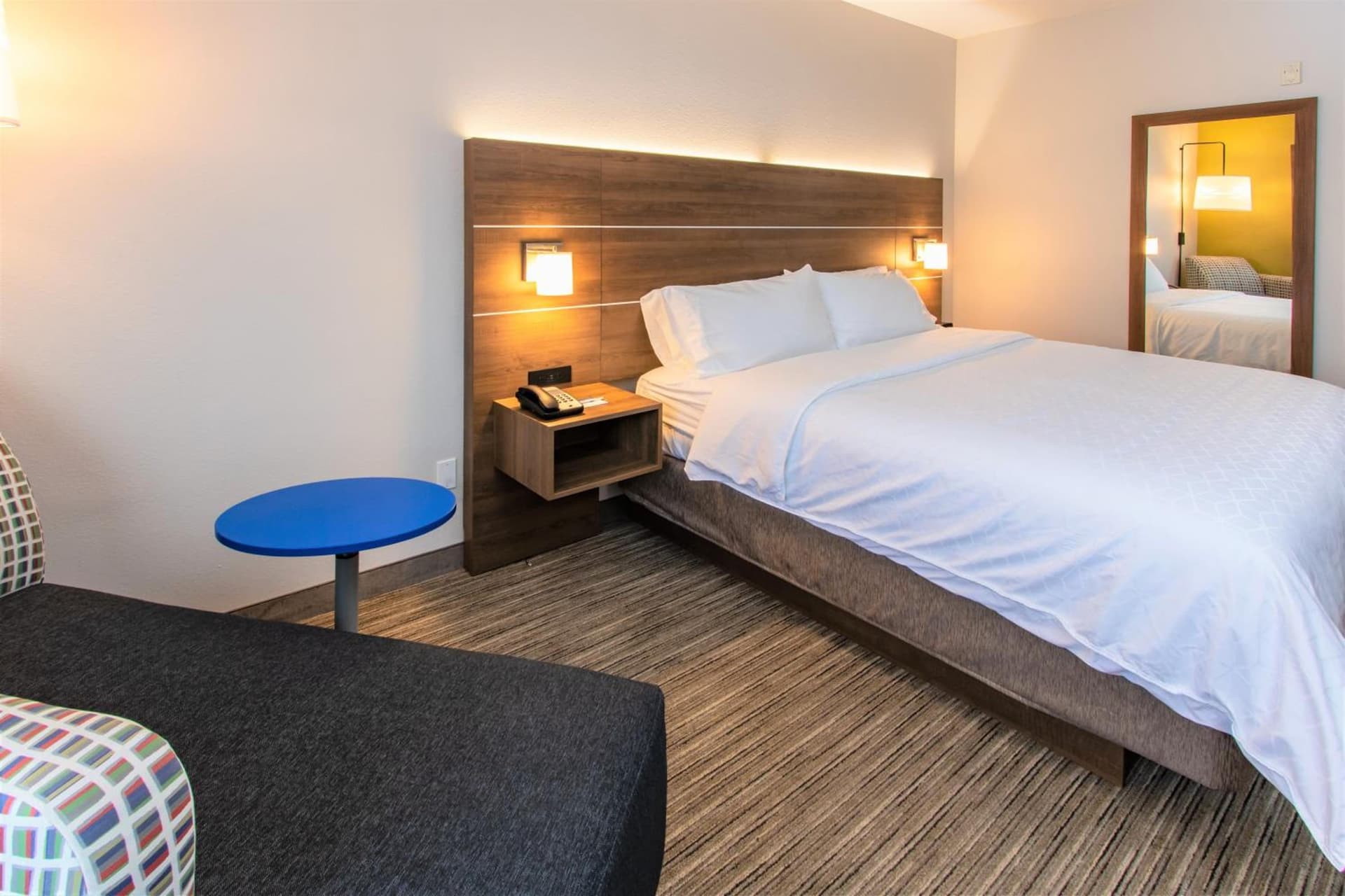 Holiday Inn Express Hotel & Suites Roseville - Galleria Area by IHG gallery photo in Roseville, CA — image 20
