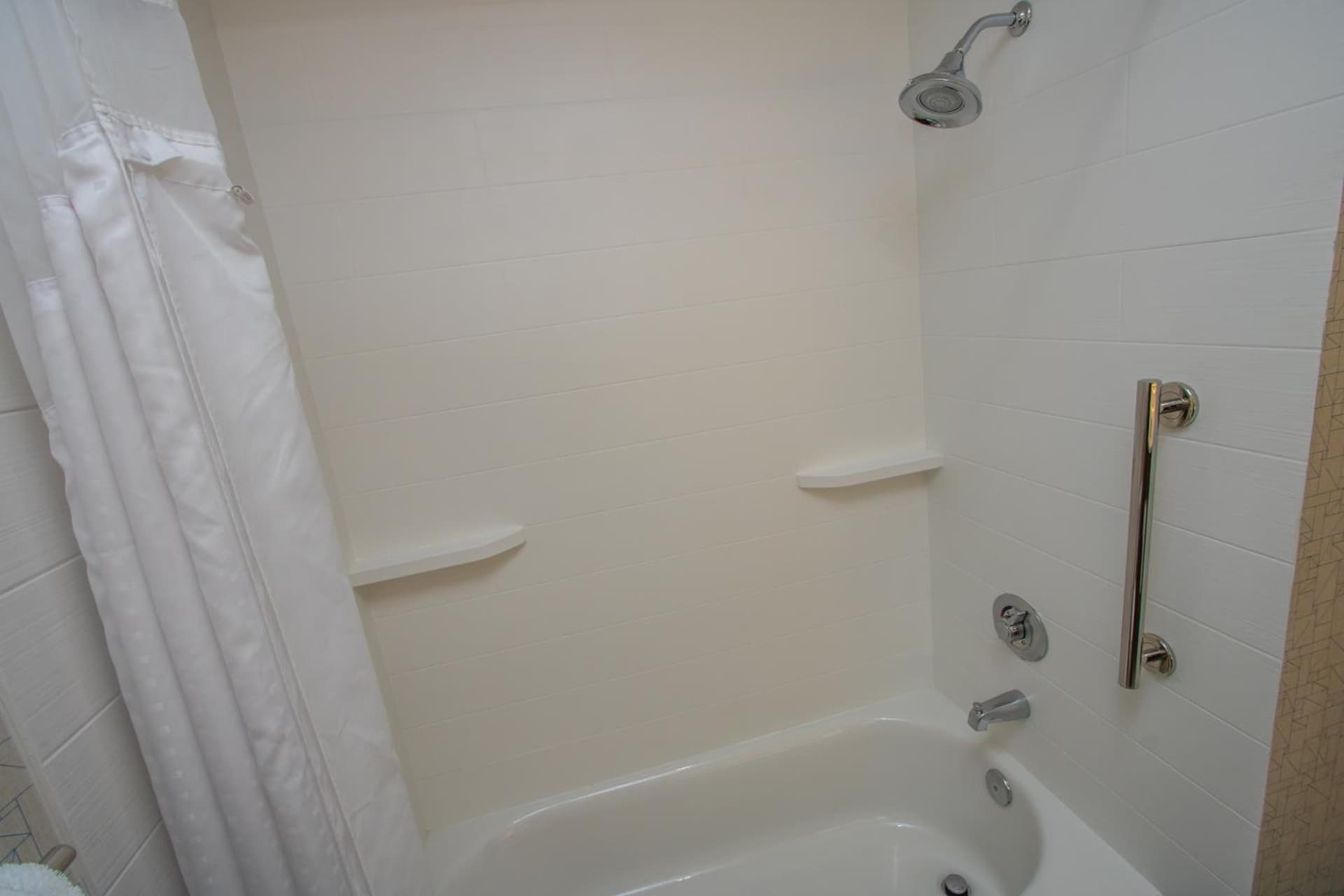 Holiday Inn Express Hotel & Suites Roseville - Galleria Area by IHG gallery photo in Roseville, CA — image 81