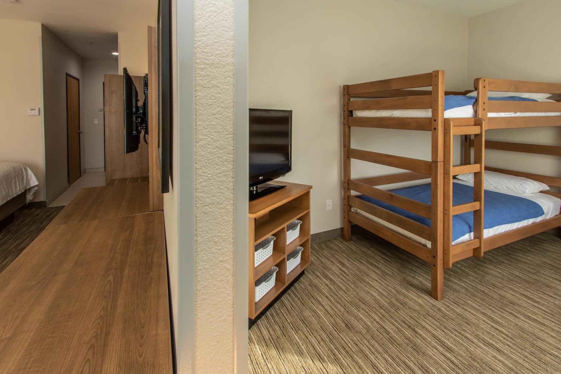 Holiday Inn Express Hotel & Suites Roseville - Galleria Area by IHG gallery photo in Roseville, CA — image 18