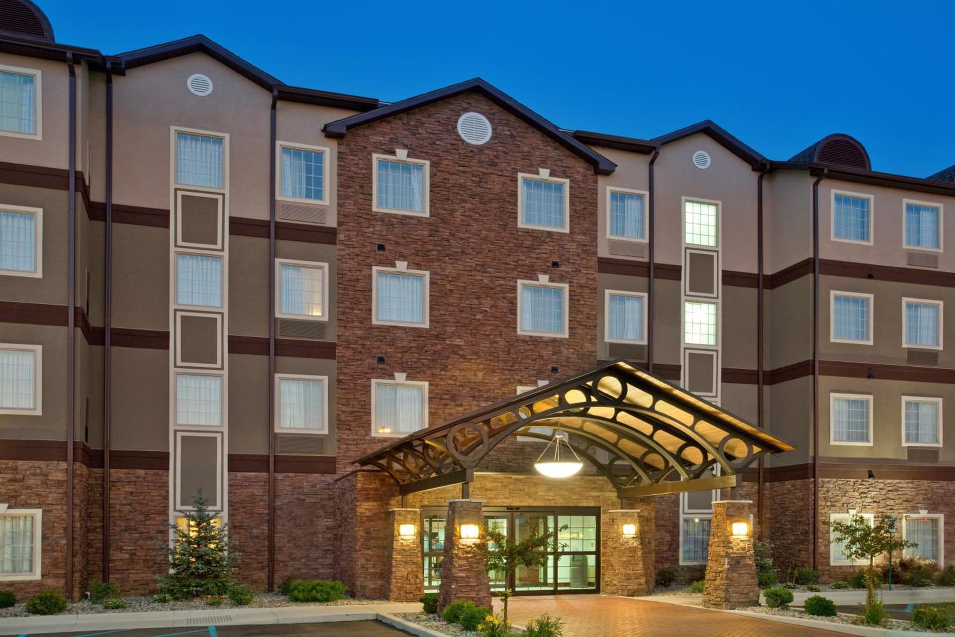 Staybridge Suites Elkhart North, an IHG Hotel gallery photo in Elkhart, IN — image 17