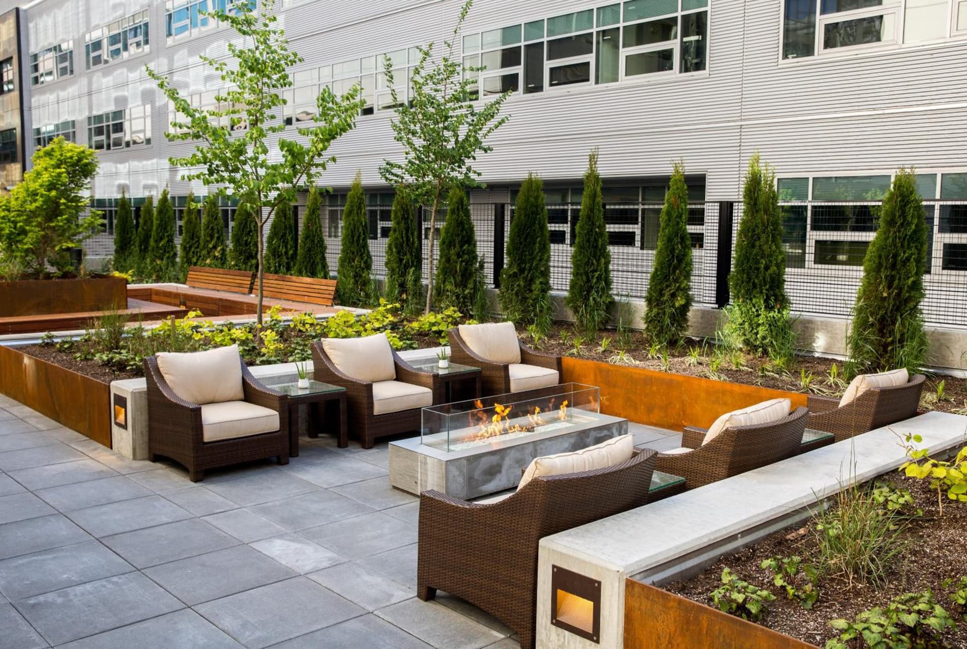 EVEN Hotel Seattle Downtown - Lake Union by IHG featured exterior or lobby in Seattle, WA — similar hotel