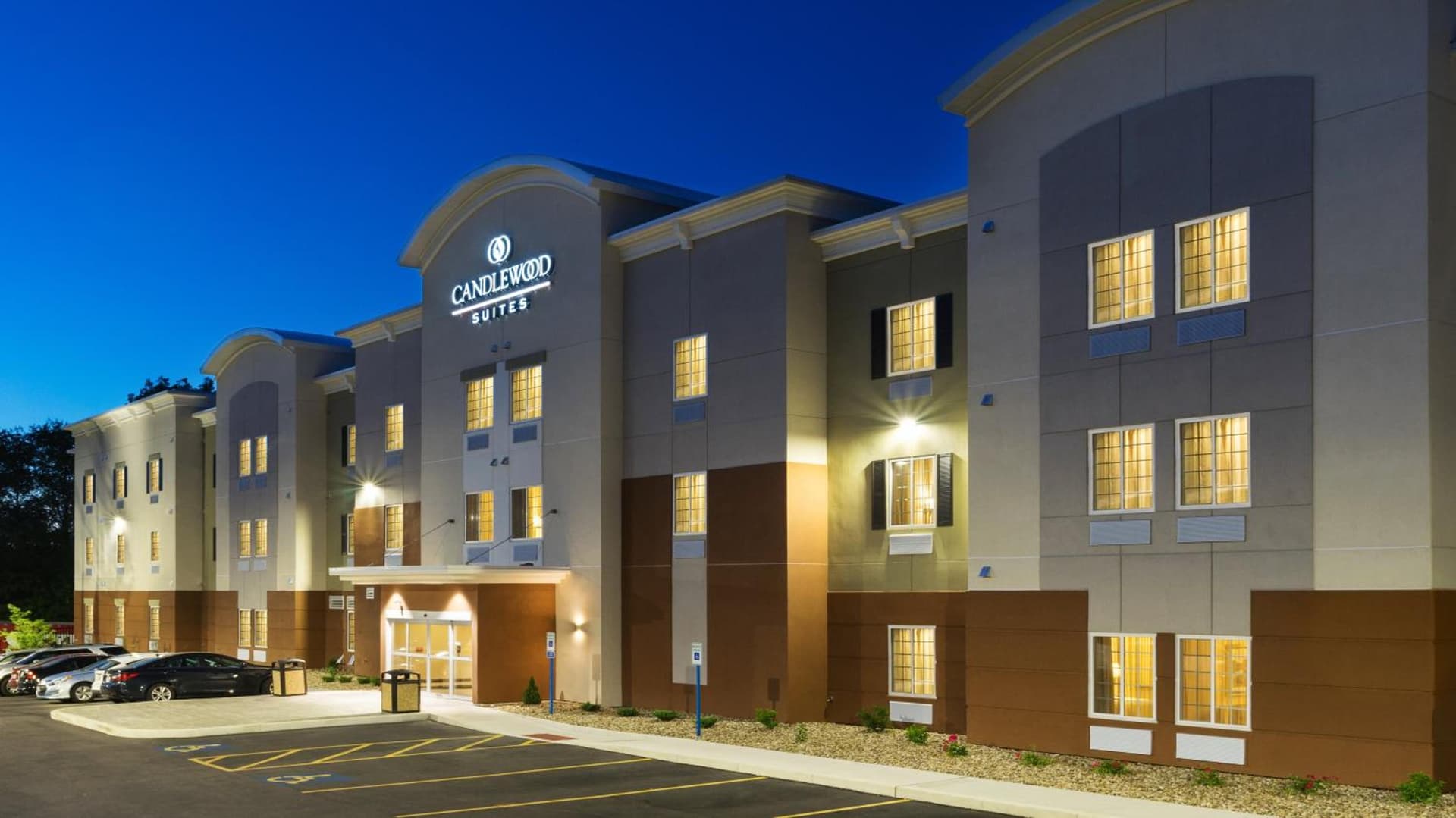 Candlewood Suites Grove City - Outlet Center by IHG gallery photo in Grove City, PA — image 21