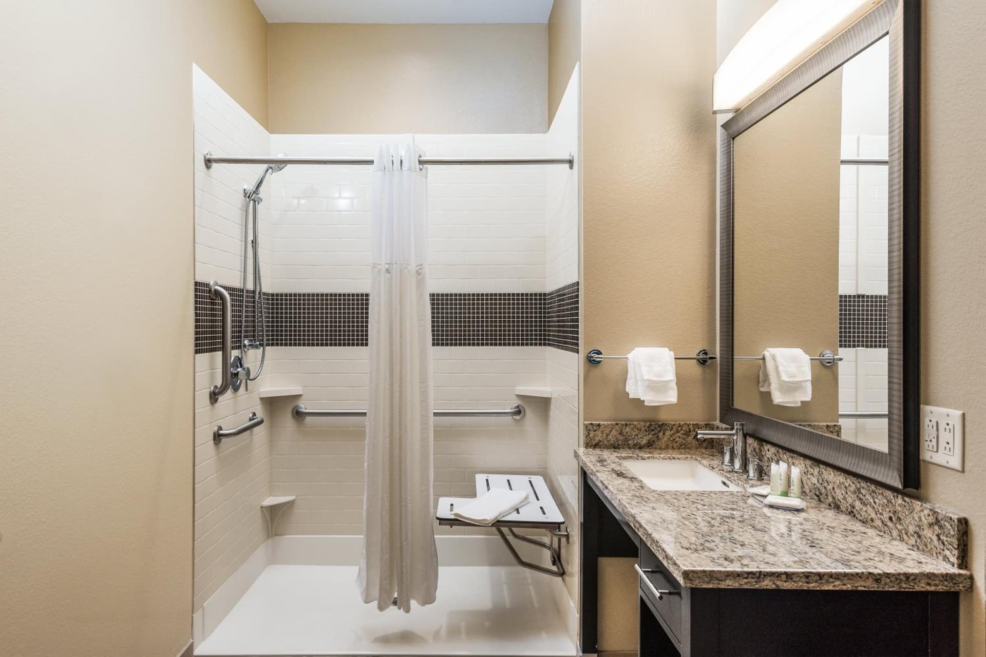 Staybridge Suites Eau Claire - Altoona by IHG gallery photo in Altoona, WI — image 35