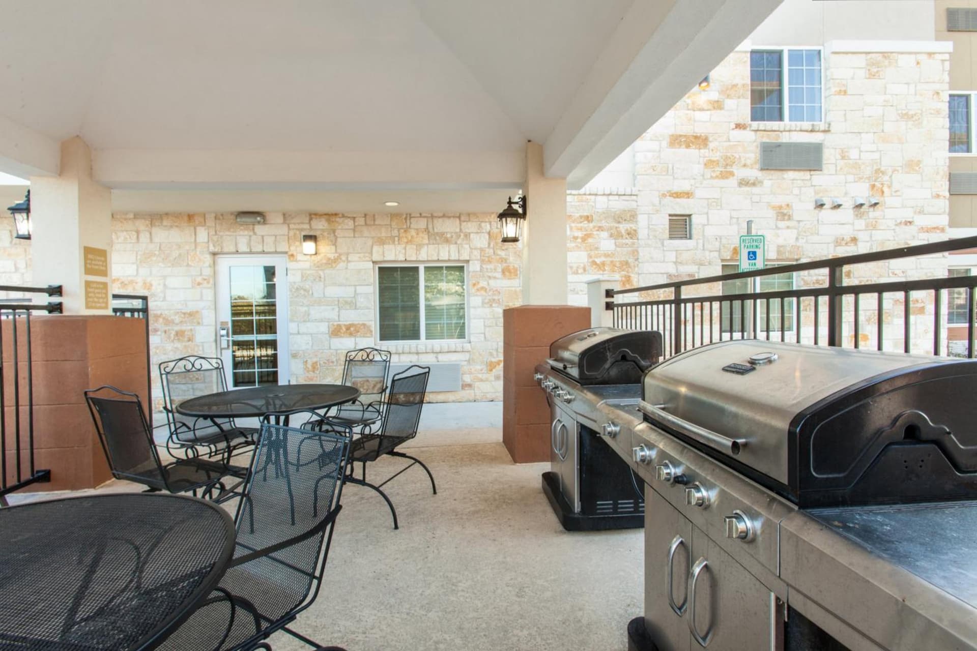 Candlewood Suites New Braunfels by IHG gallery photo in New Braunfels, TX — image 18