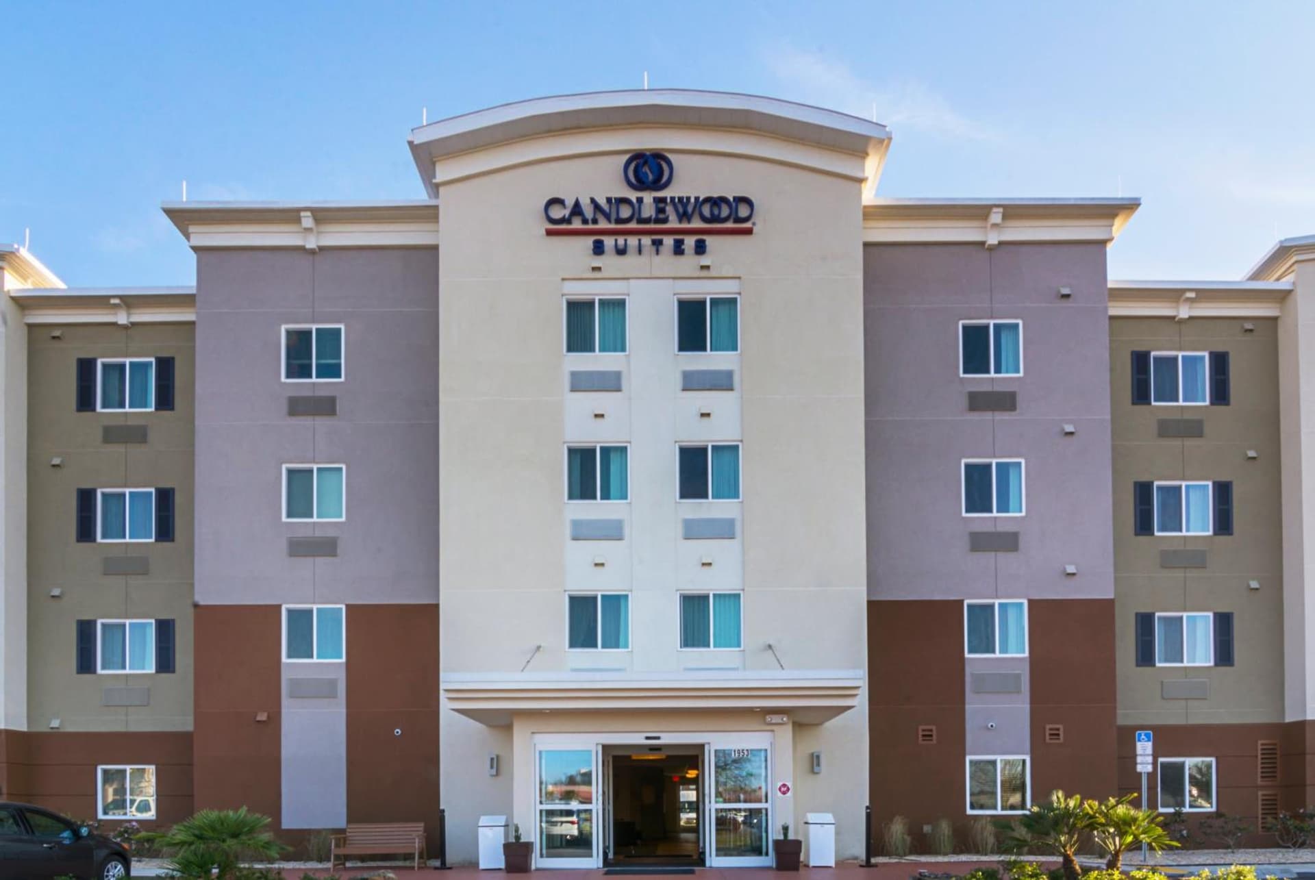 Candlewood Suites Pensacola - University Area by IHG gallery photo in Pensacola, FL — image 28