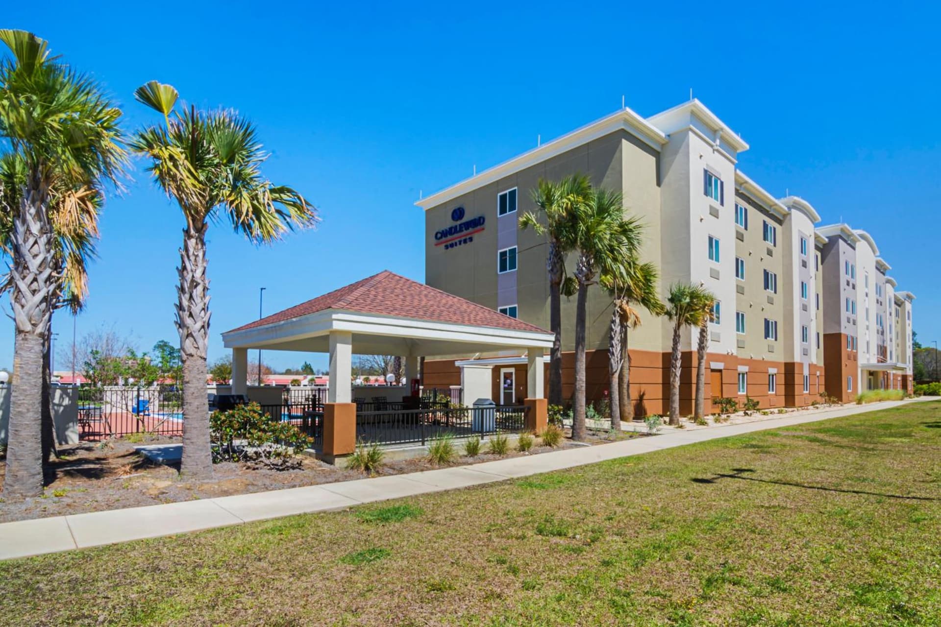 Candlewood Suites Pensacola - University Area by IHG gallery photo in Pensacola, FL — image 7