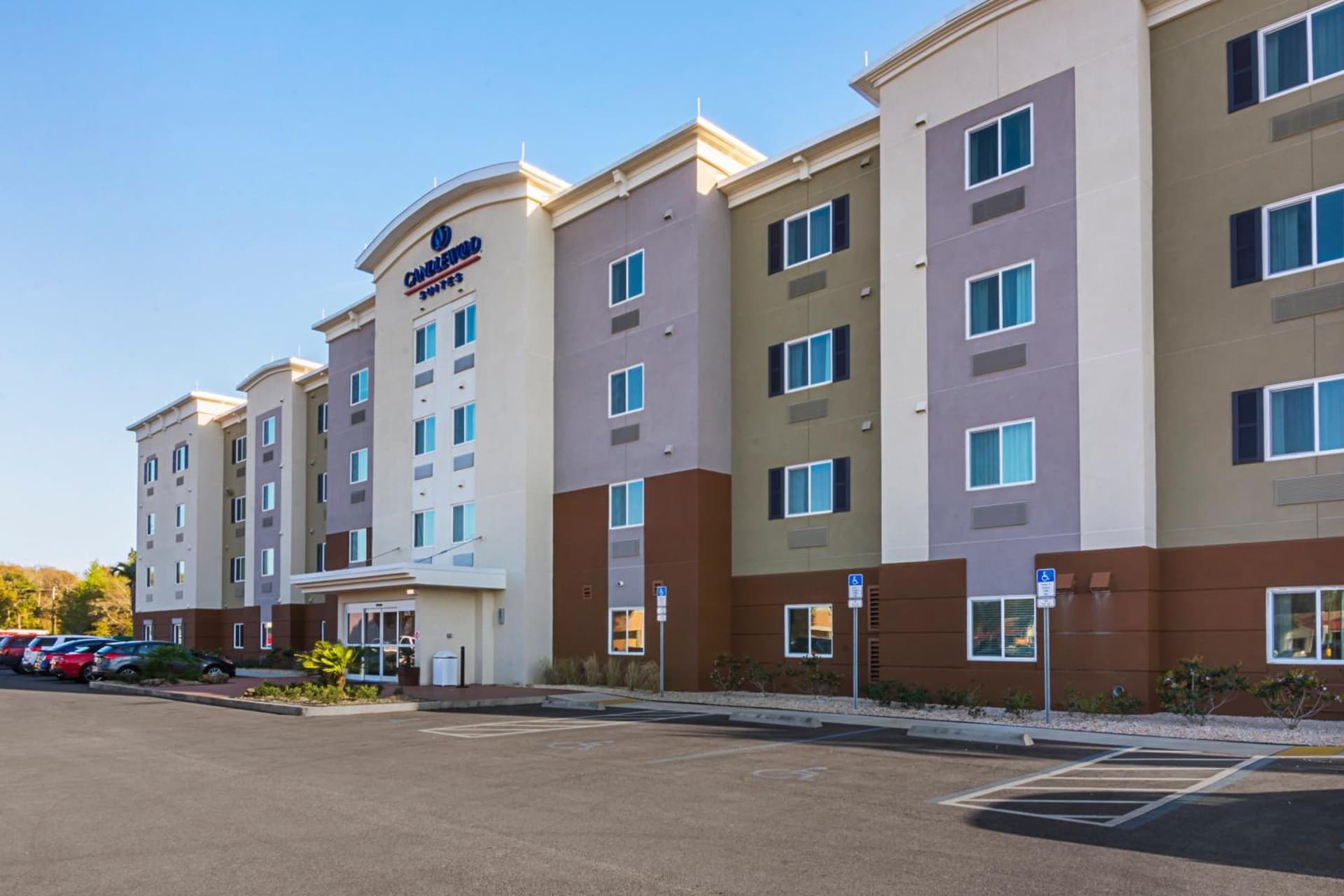 Candlewood Suites Pensacola - University Area by IHG gallery photo in Pensacola, FL — image 15