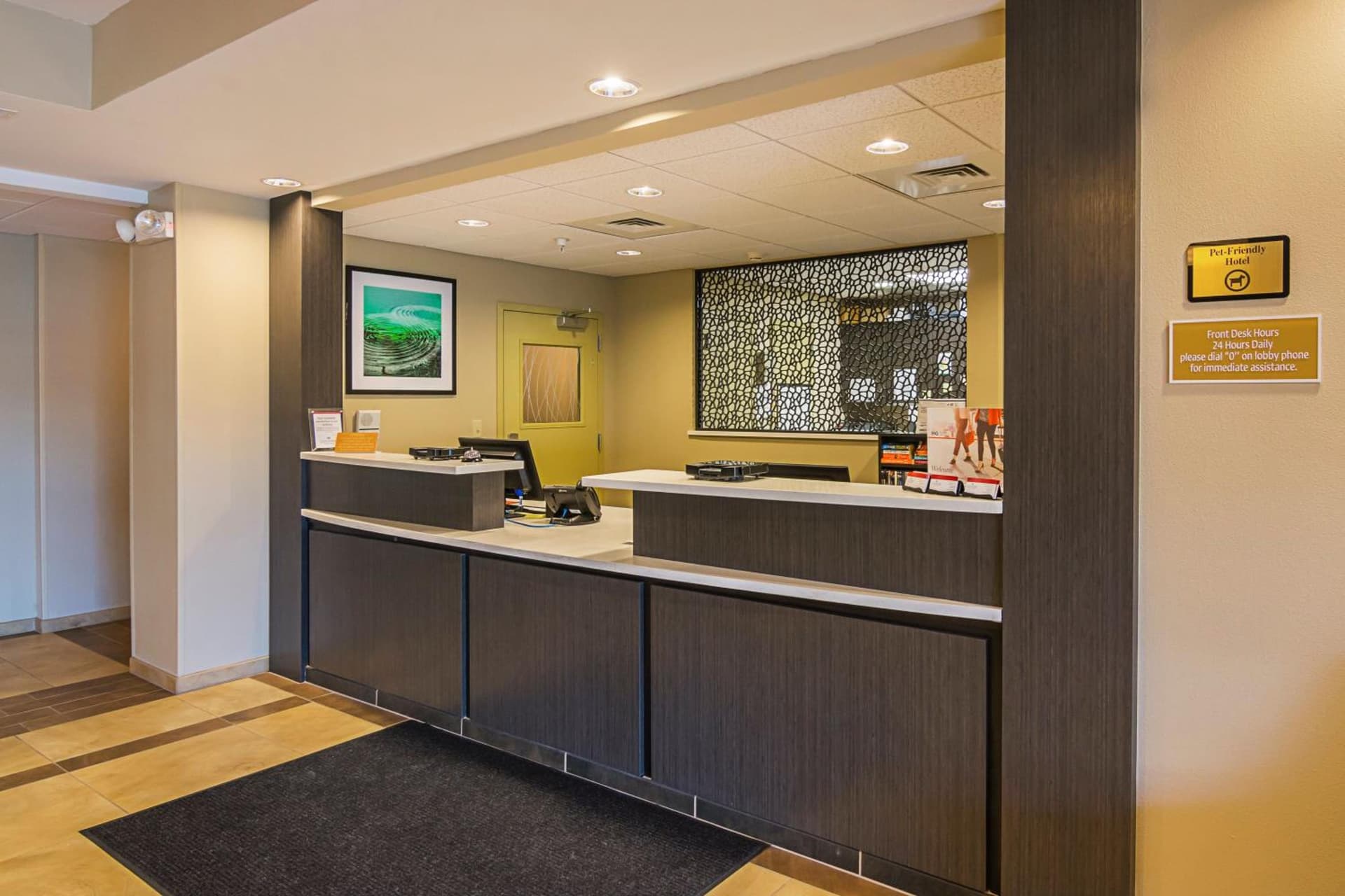 Candlewood Suites Pensacola - University Area by IHG gallery photo in Pensacola, FL — image 8