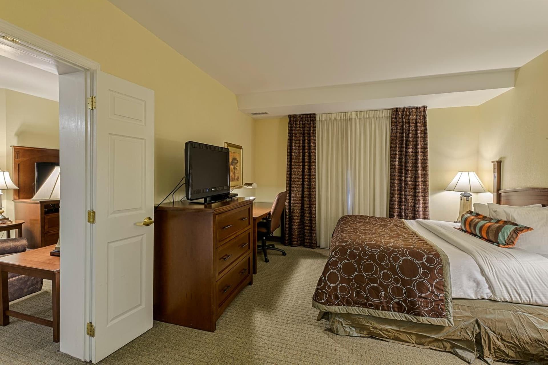 Staybridge Suites Harrisburg-Hershey by IHG gallery photo in Harrisburg, PA — image 7