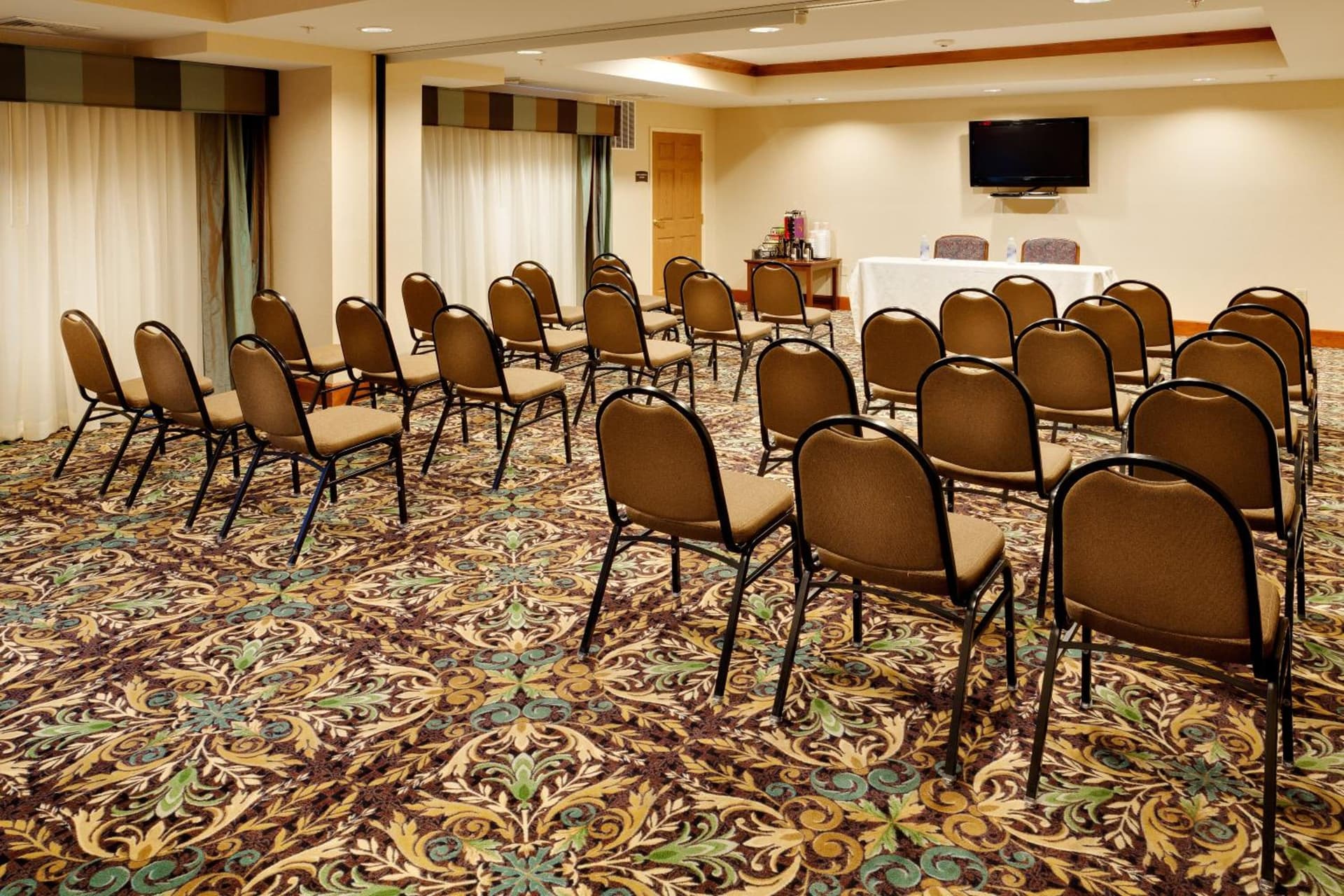 Staybridge Suites Harrisburg-Hershey by IHG gallery photo in Harrisburg, PA — image 44