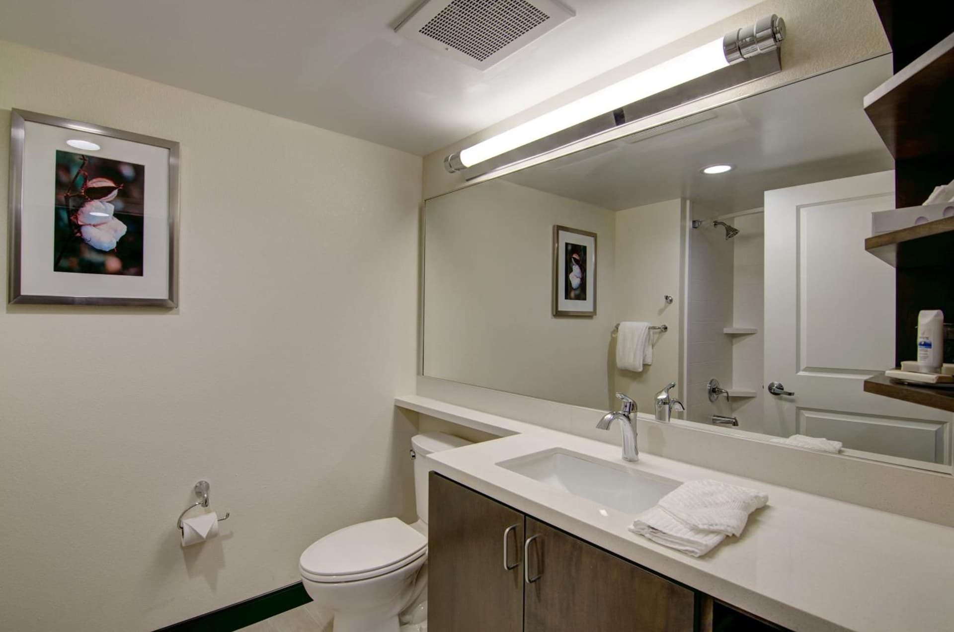 Candlewood Suites Richmond - West Broad by IHG interior in Richmond, VA — gallery photo 2