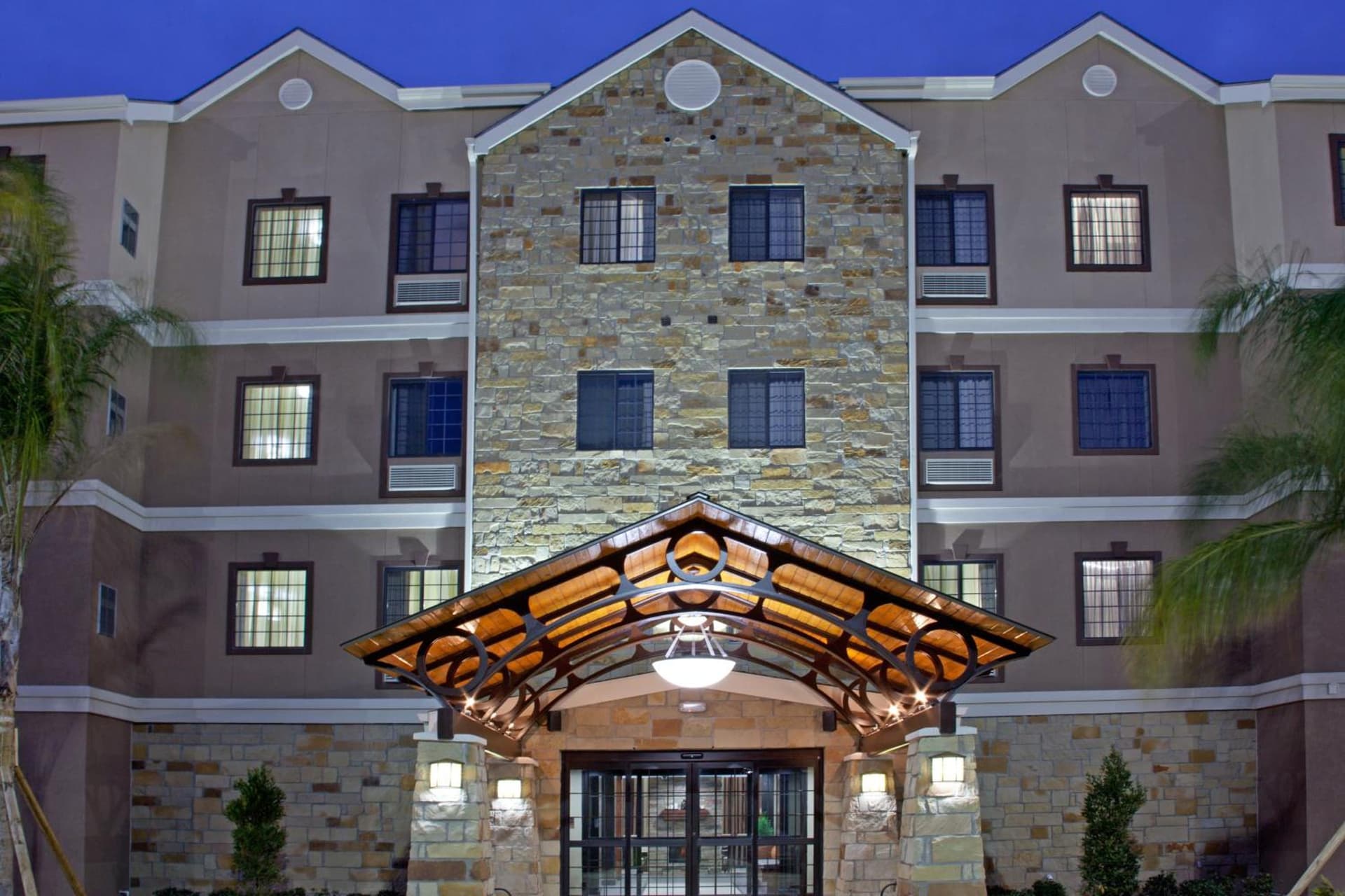 Staybridge Suites Houston Stafford - Sugar Land by IHG gallery photo in Stafford, TX — image 75