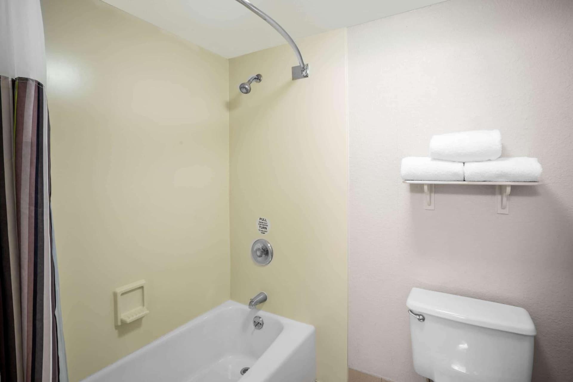 La Quinta by Wyndham Nashville Airport/Opryland gallery photo in Nashville, TN — image 19