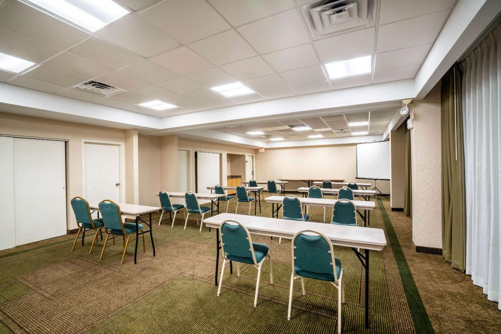 La Quinta by Wyndham Nashville Airport/Opryland gallery photo in Nashville, TN — image 27