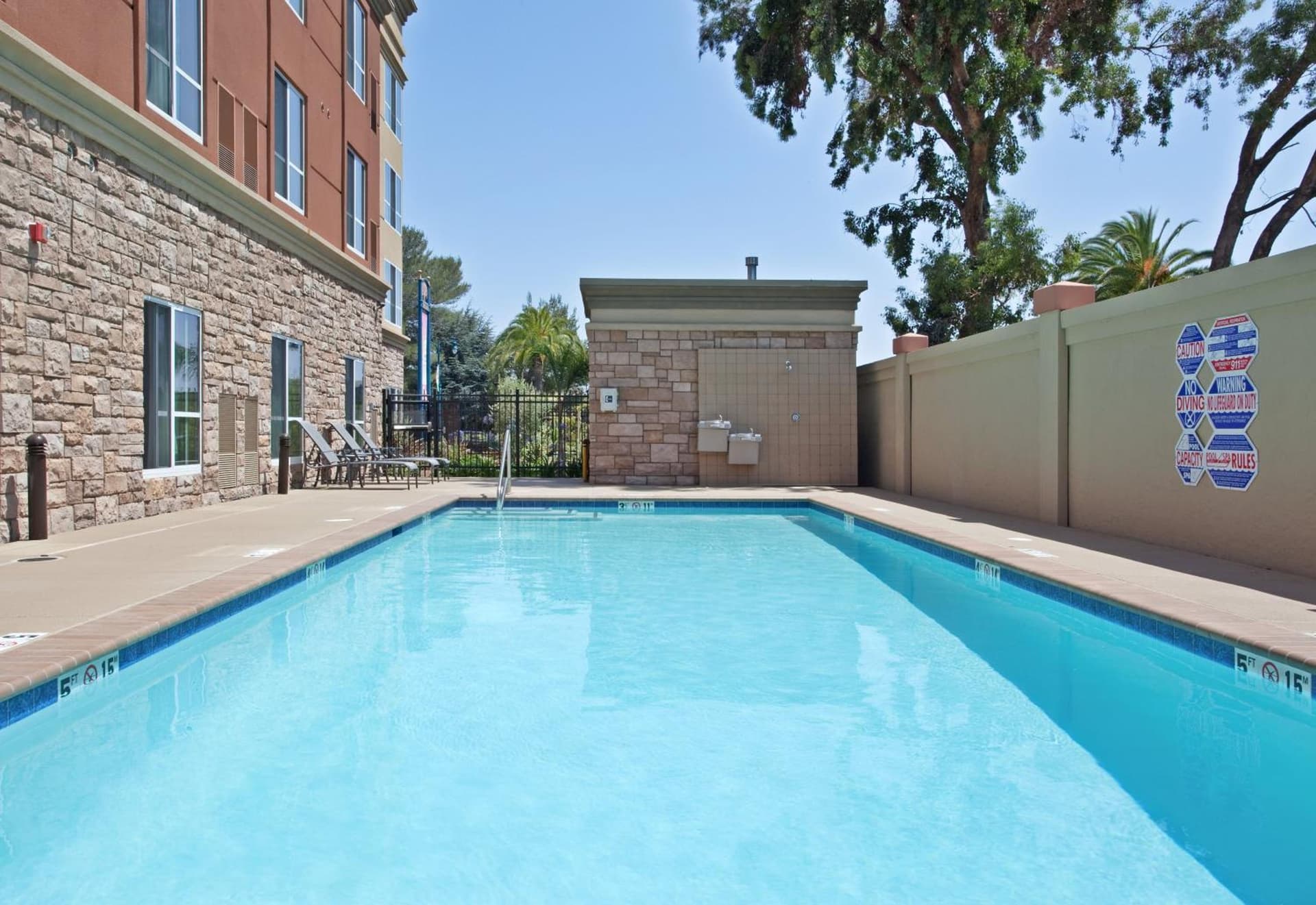 Holiday Inn & Suites Oakland - Airport by IHG gallery photo in Oakland, CA — image 63
