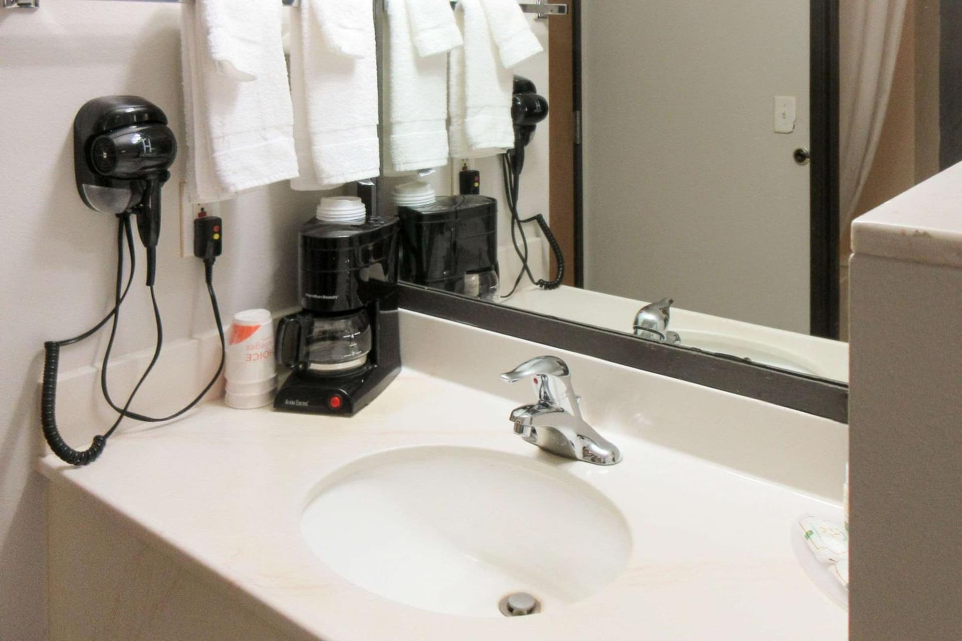 Quality Inn & Suites Salina National Forest Area interior in Salina, UT — gallery photo 2