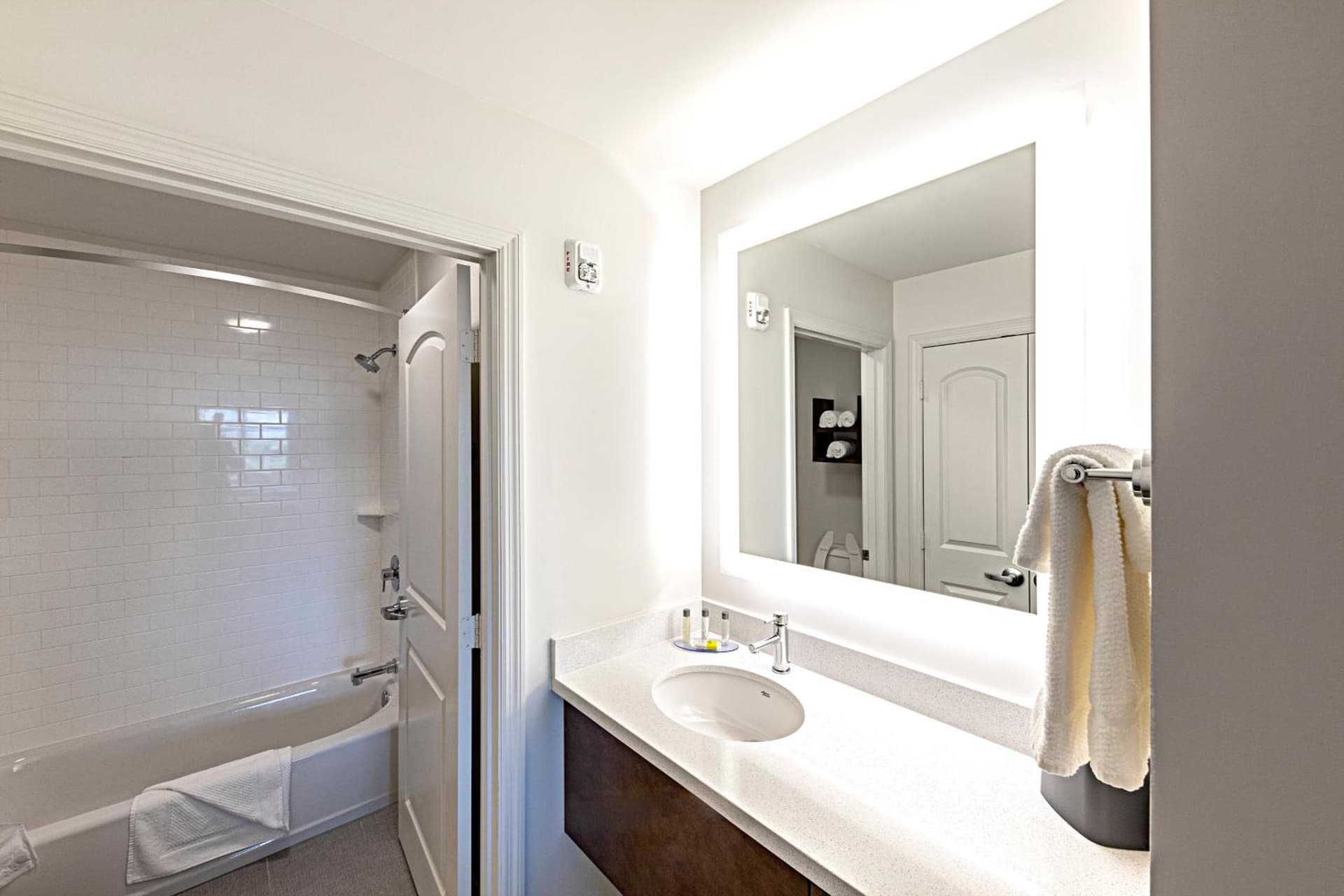 Staybridge Suites - Naples - Marco Island by IHG gallery photo in Naples, FL — image 61