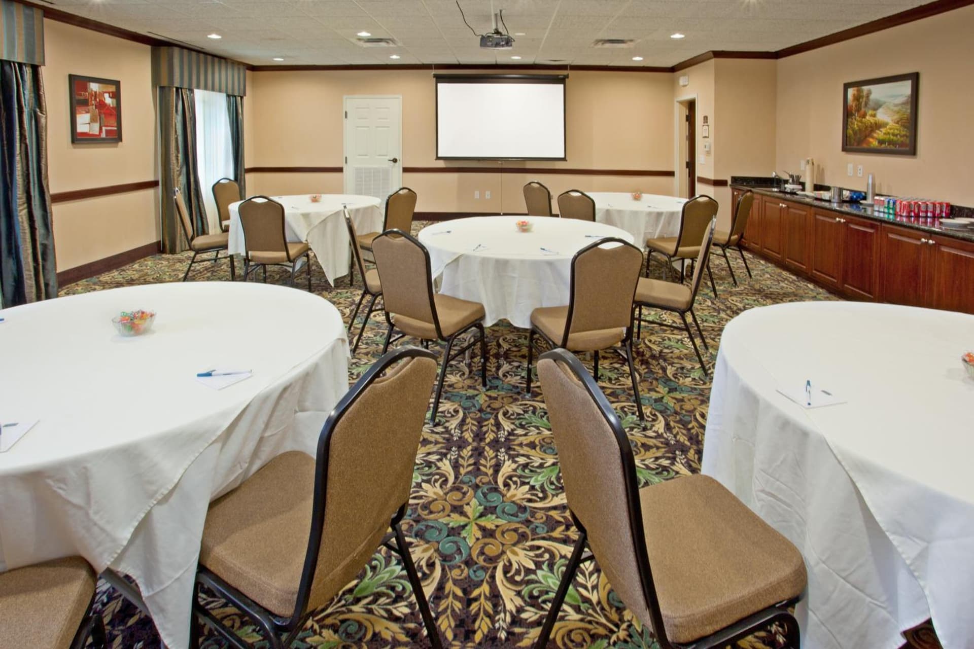 Staybridge Suites Houston-NASA Clear Lake by IHG gallery photo in Webster, TX — image 63