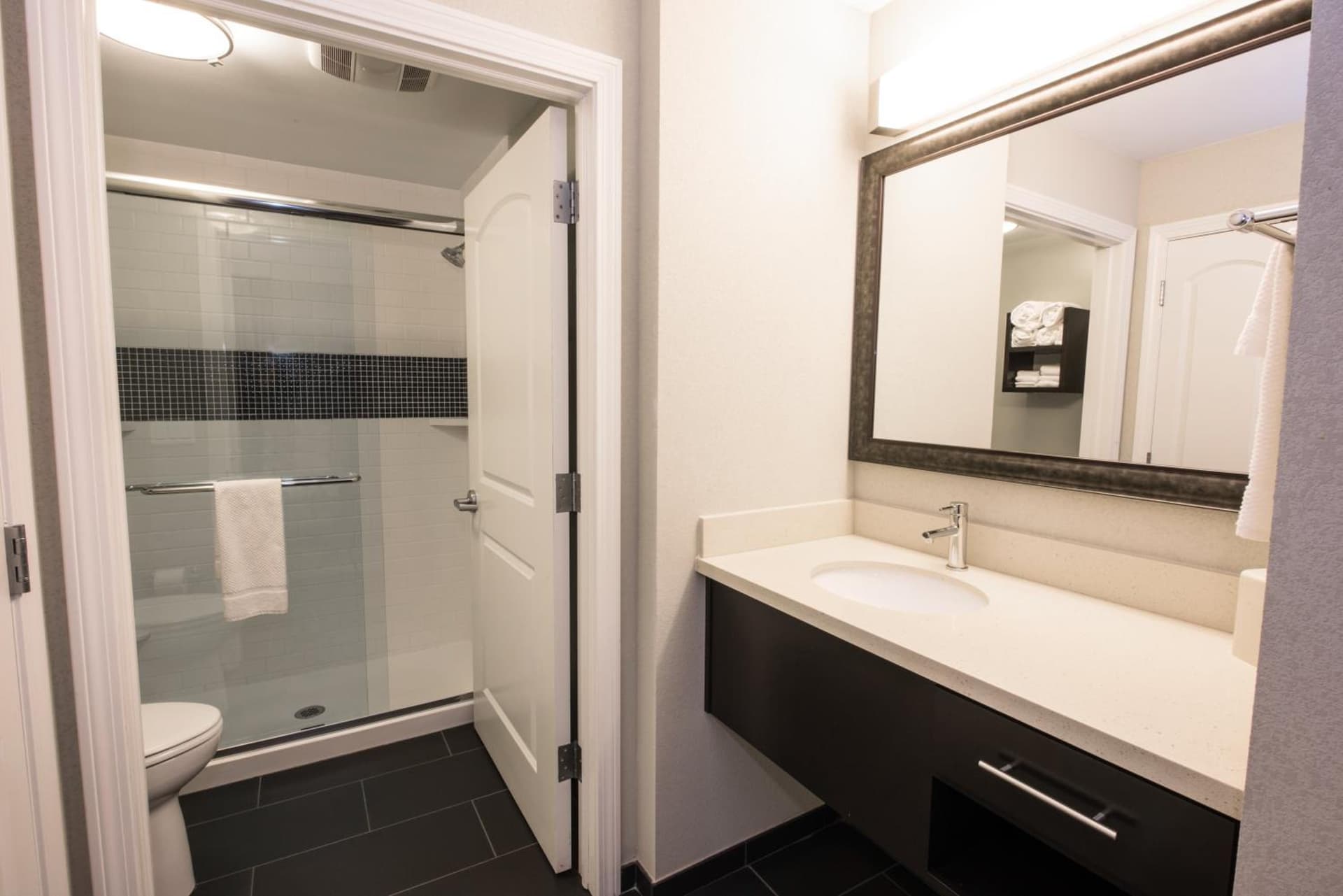 Staybridge Suites Albany Wolf Rd-Colonie Center by IHG gallery photo in Albany, NY — image 12