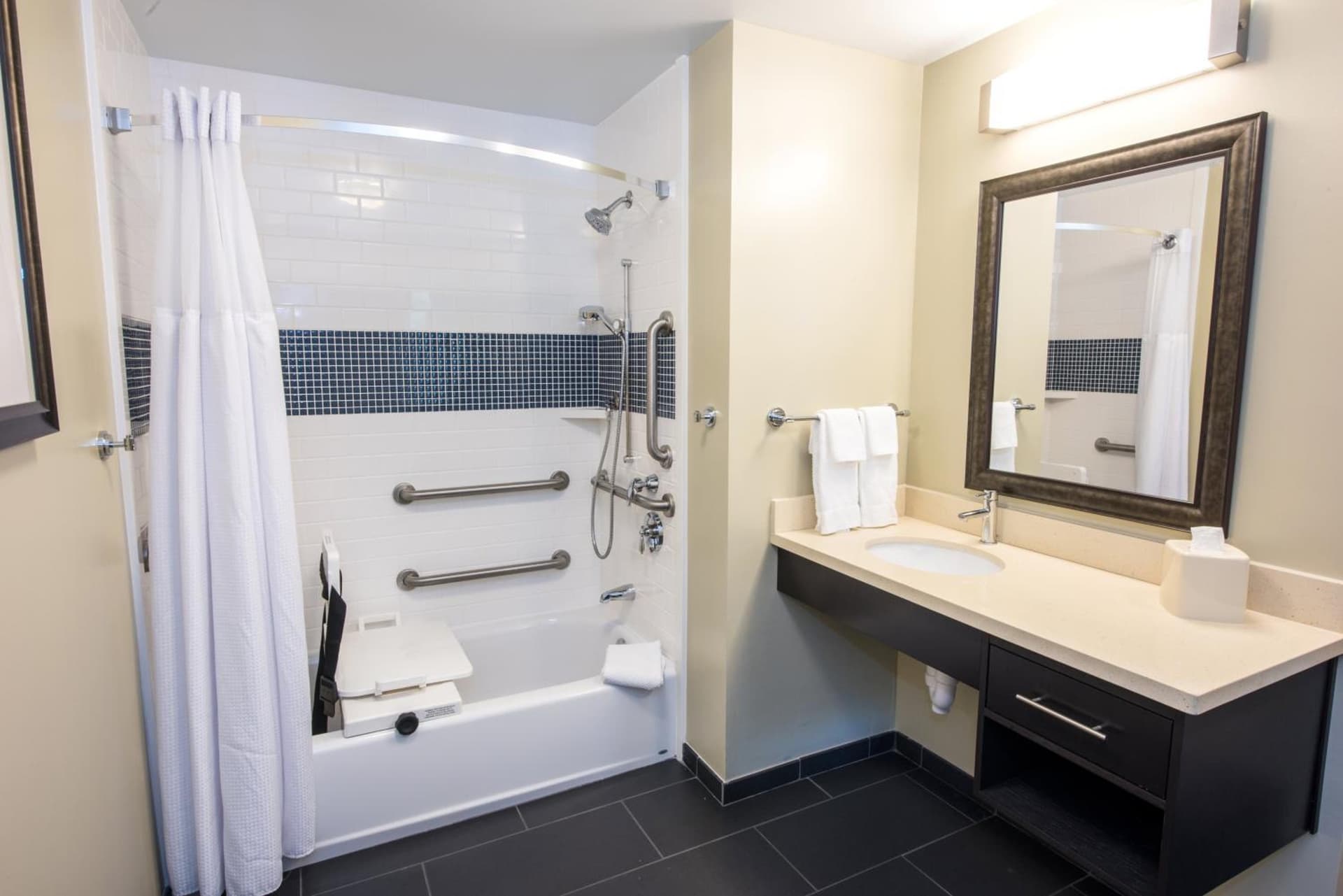 Staybridge Suites Albany Wolf Rd-Colonie Center by IHG gallery photo in Albany, NY — image 5