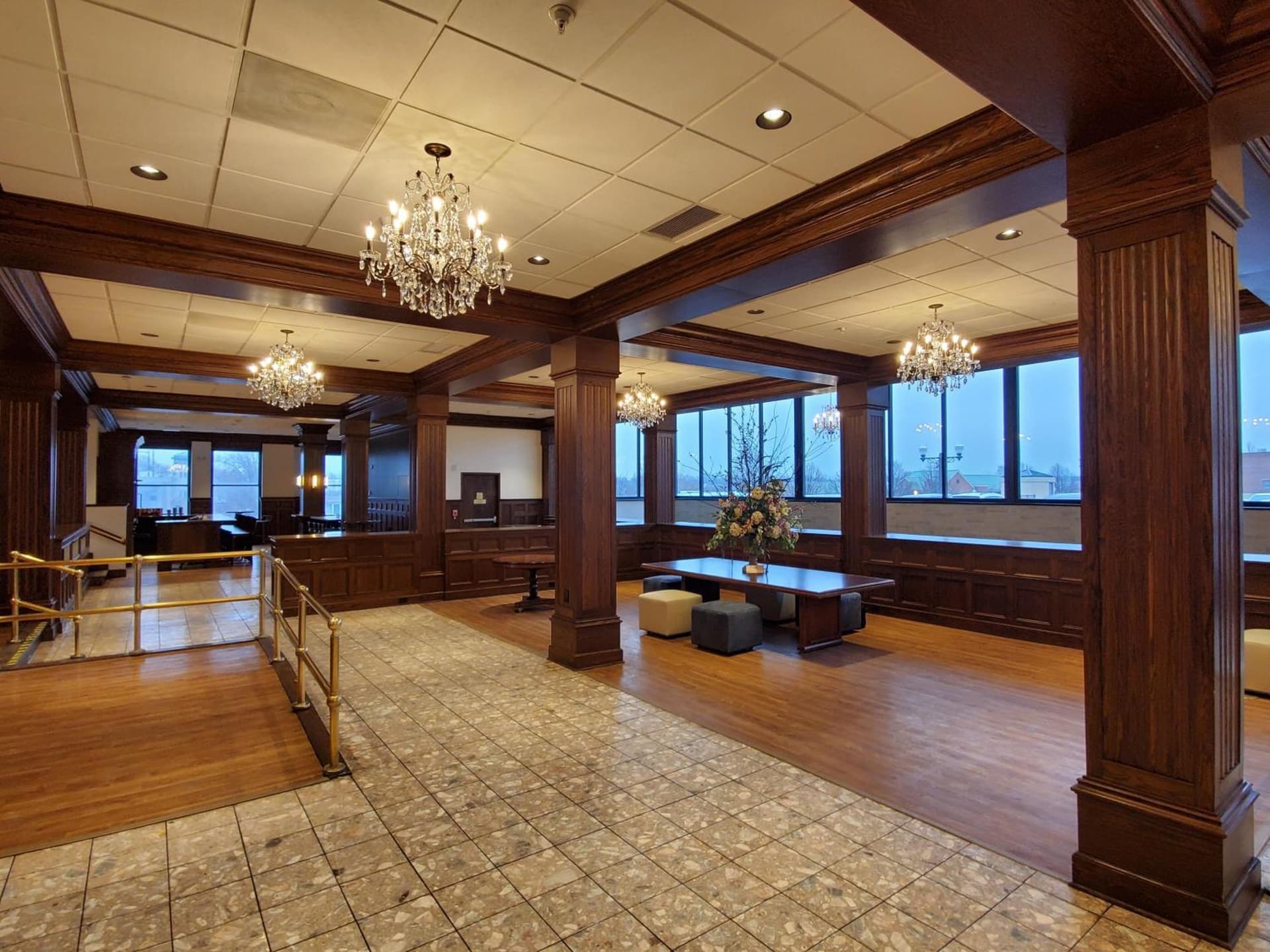 Ariel Broadway Hotel gallery photo in Lorain, OH — image 24