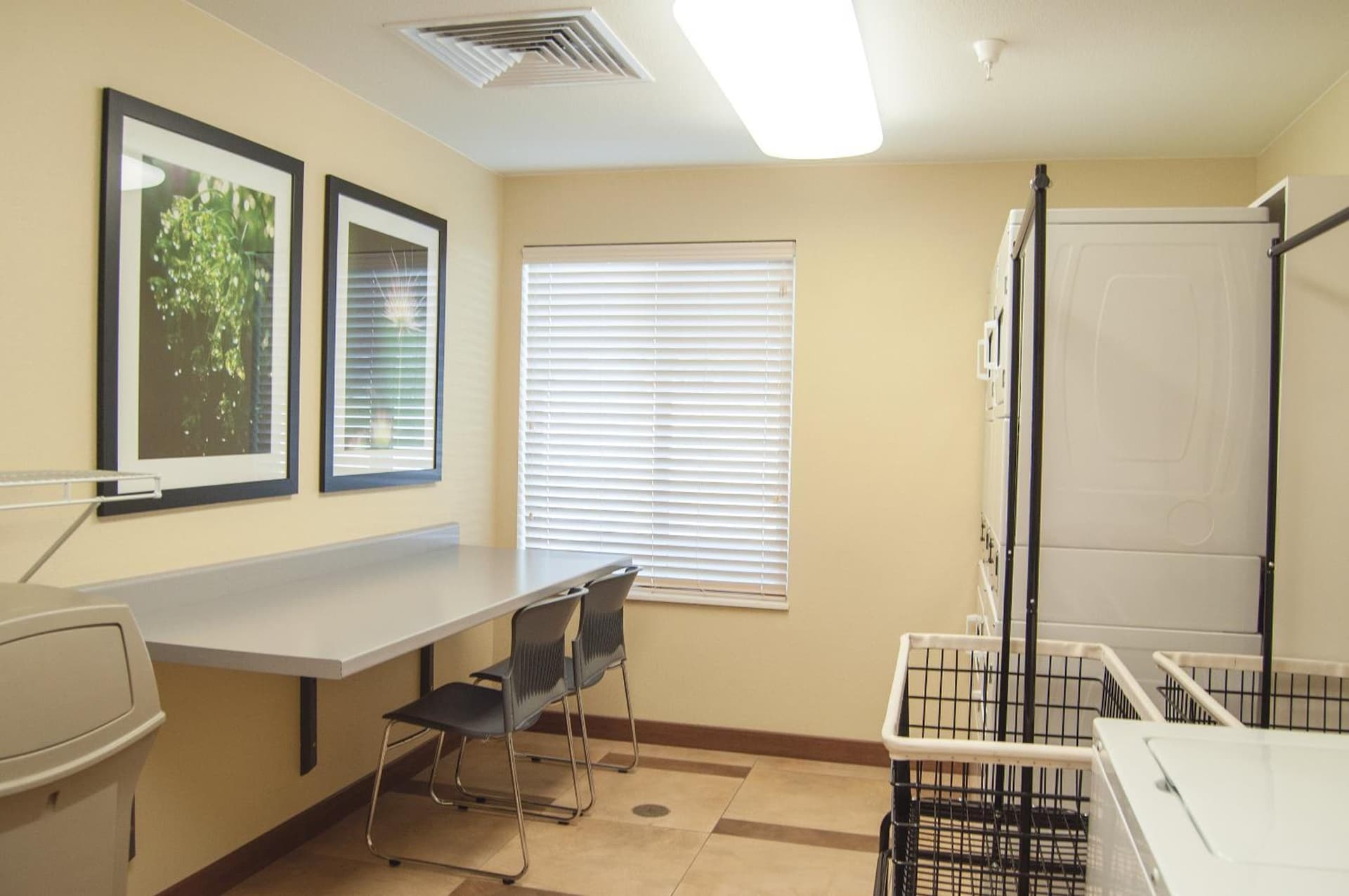 Candlewood Suites Fort Collins by IHG interior in Fort Collins, CO — gallery photo 2