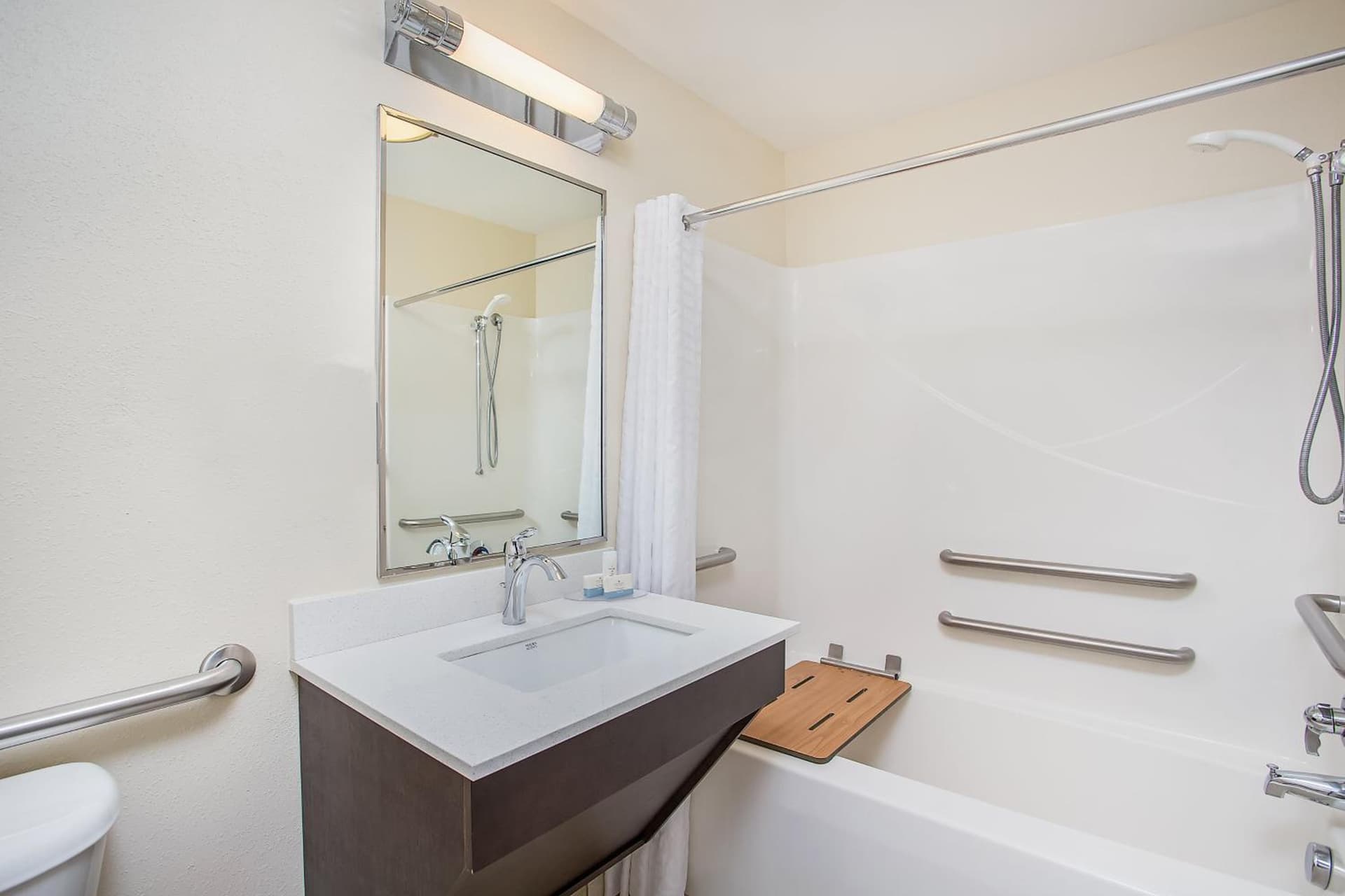 Candlewood Suites Bowling Green by IHG gallery photo in Bowling Green, KY — image 19