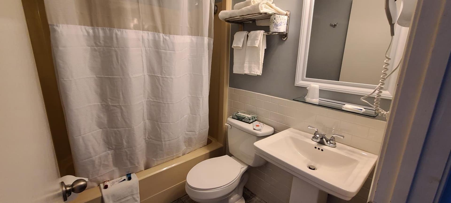 Hampton Village Inn gallery photo in Hampton, NH — image 5