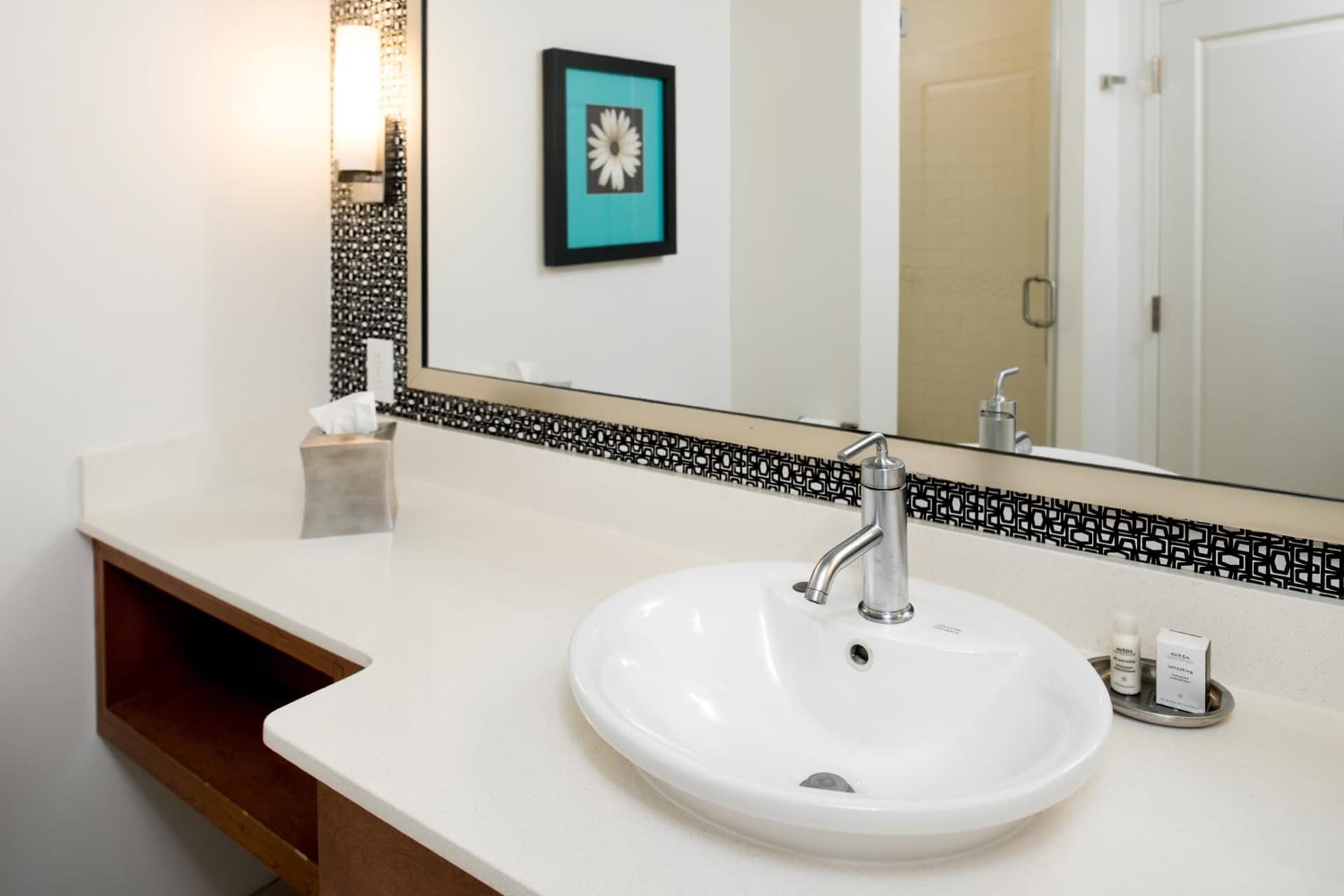 Hotel Indigo Columbus Architectural Center by IHG gallery photo in Columbus, IN — image 12