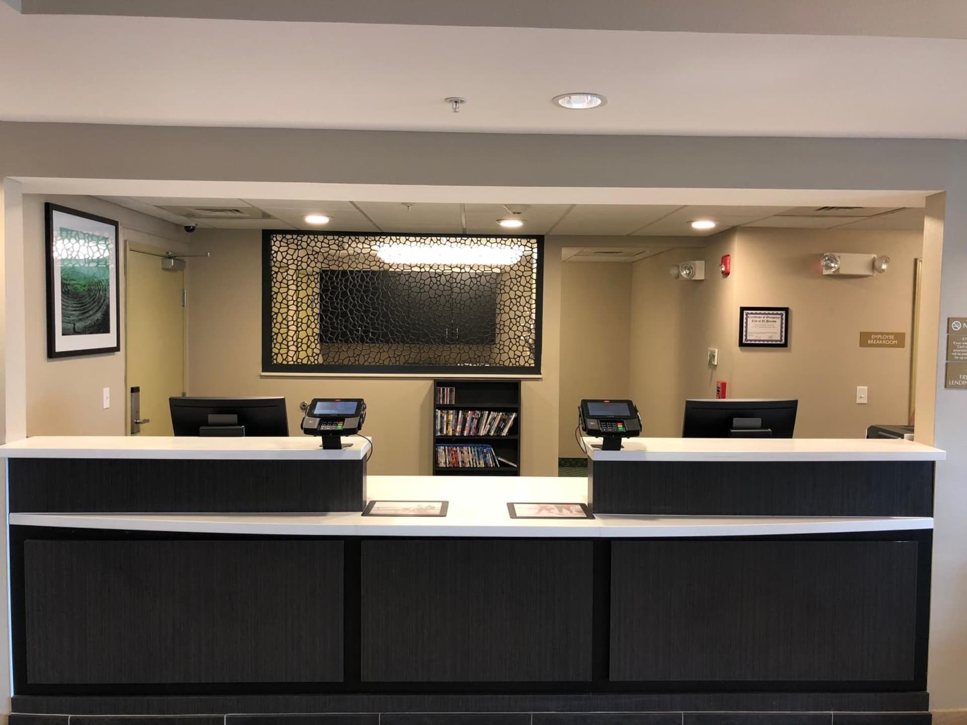 Candlewood Suites El Dorado by IHG interior in El Dorado, AR — gallery photo 2
