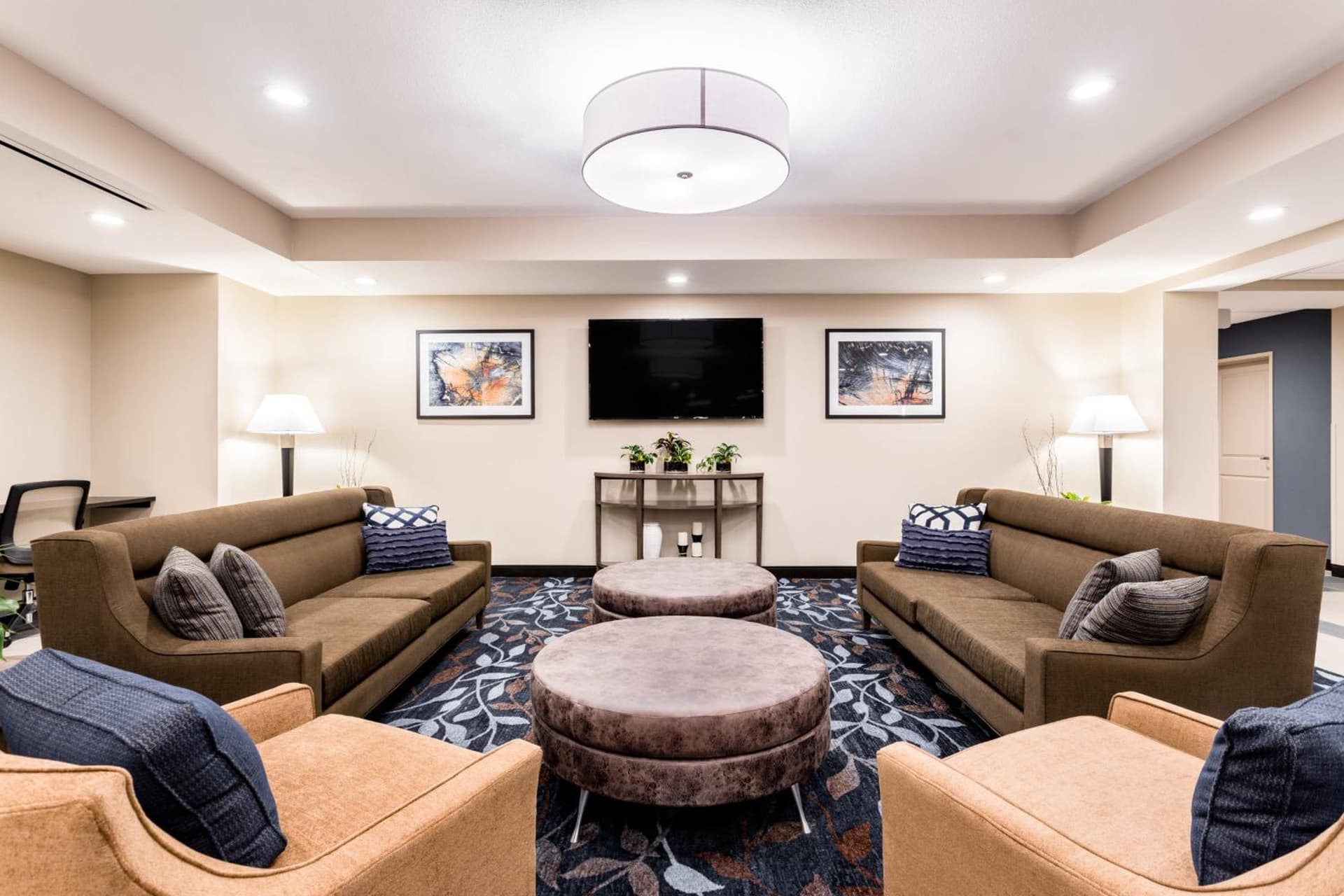 Candlewood Suites Eau Claire I-94 by IHG gallery photo in Eau Claire, WI — image 25