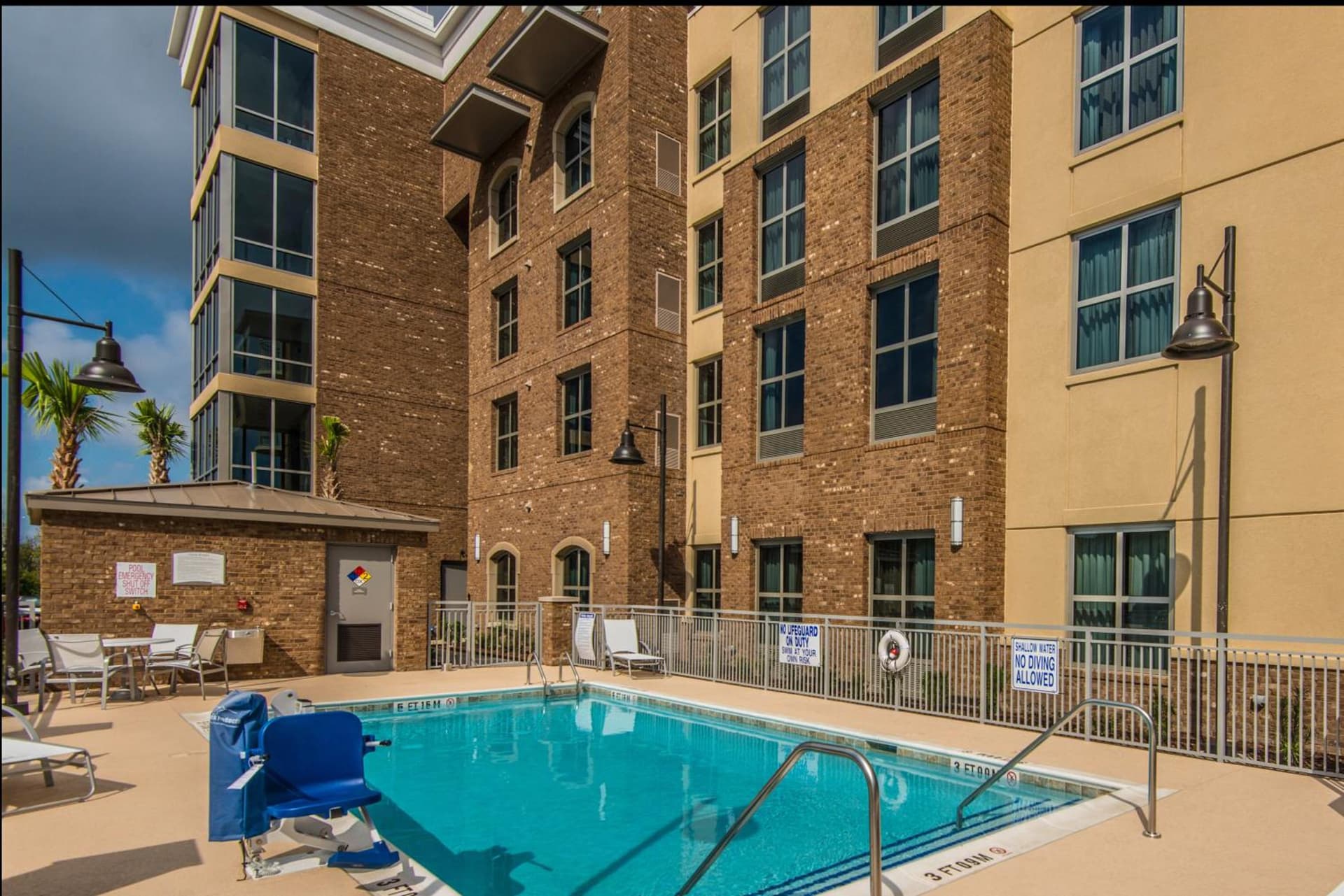 Staybridge Suites Charleston - Mount Pleasant by IHG gallery photo in Mount Pleasant, SC — image 32