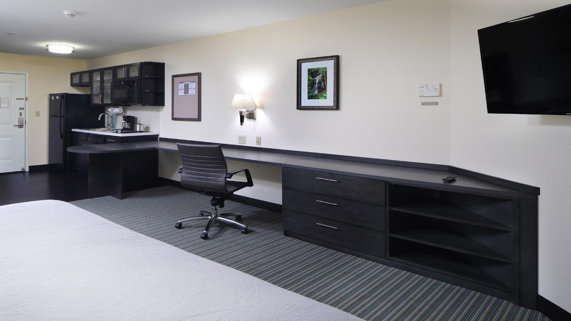 Candlewood Suites - Newark South - University Area by IHG gallery photo in Newark, DE — image 4
