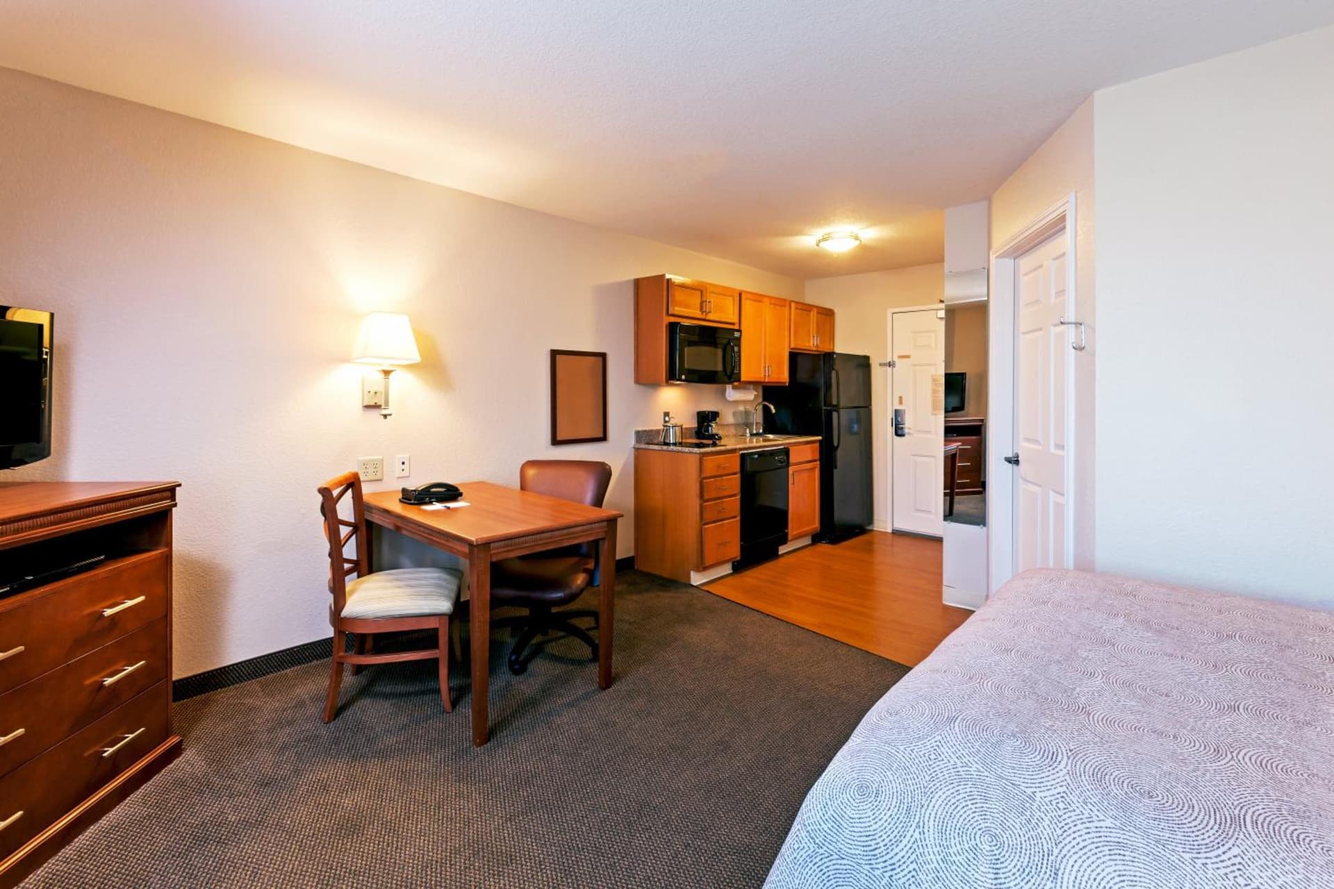 Candlewood Suites Pearland by IHG interior in Pearland, TX — gallery photo 2